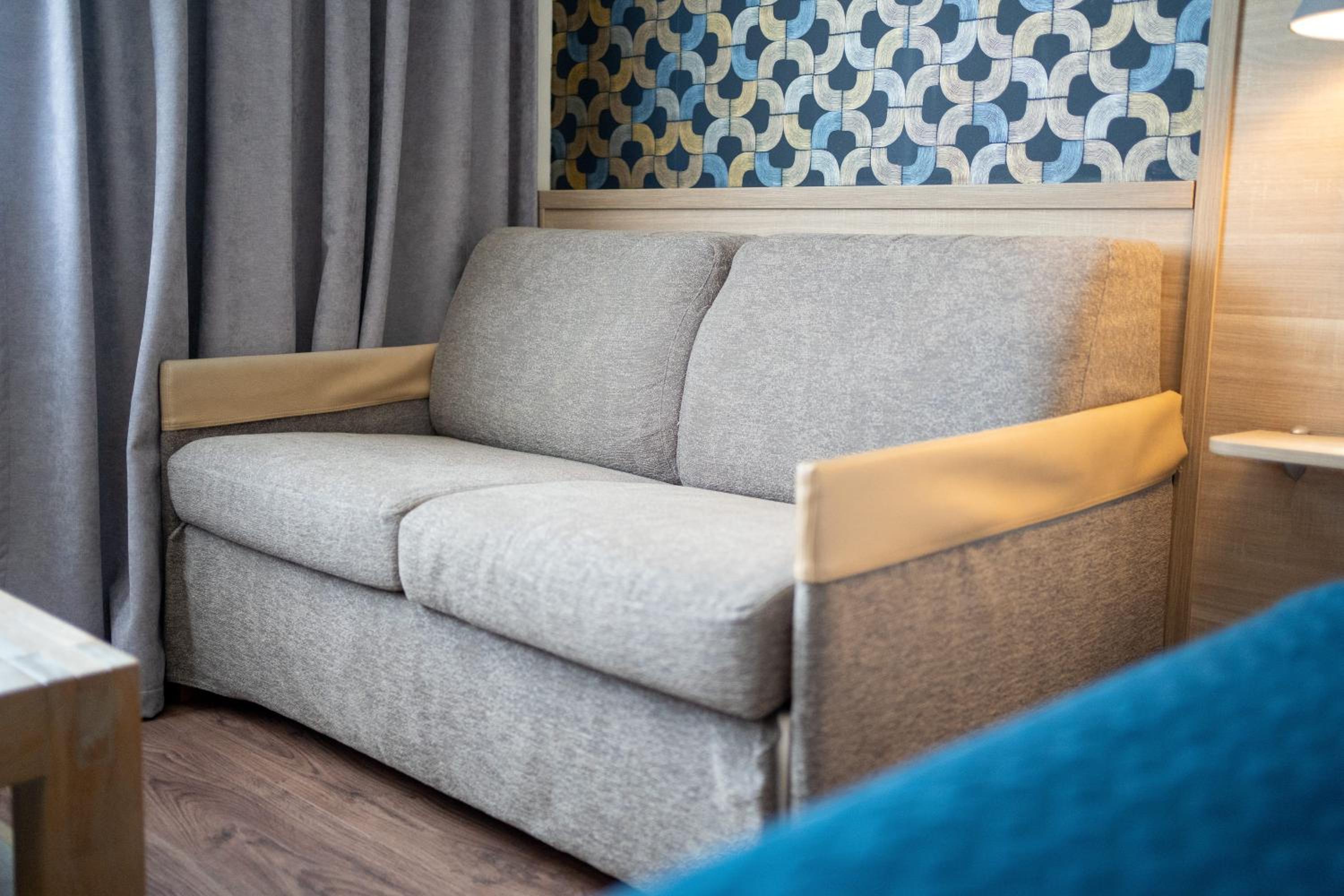 Standard Room - 1 Queen Bed 1 Sofa Bed - Photo 11