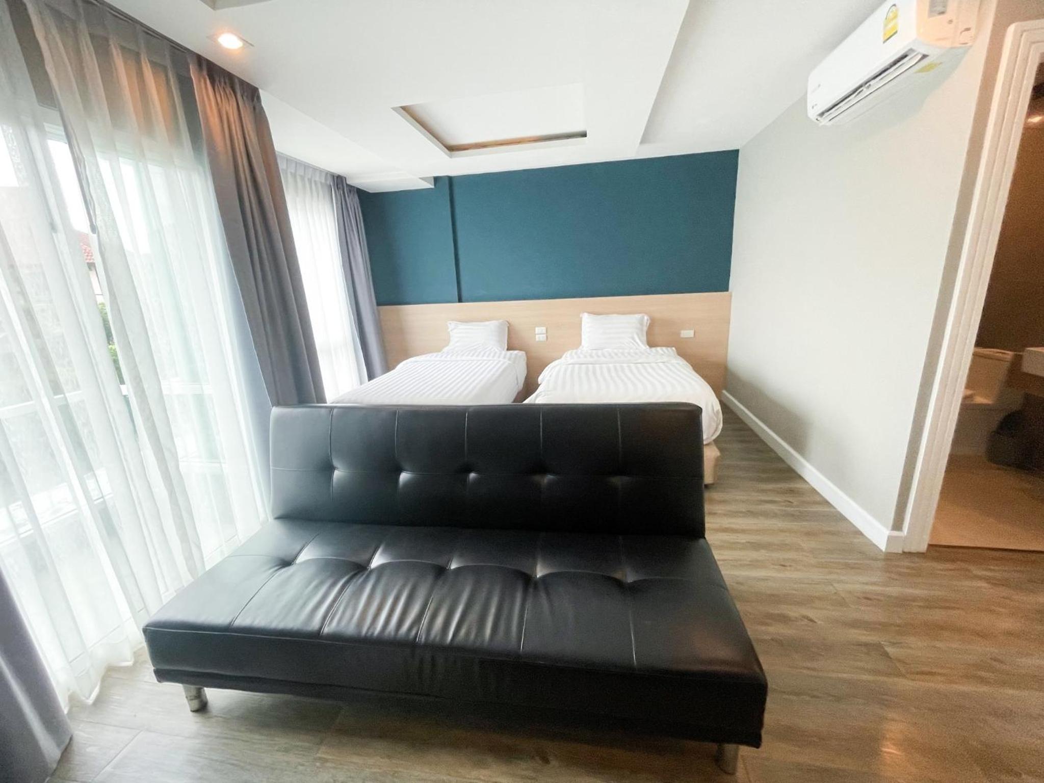 Deluxe Twin Room photo 1