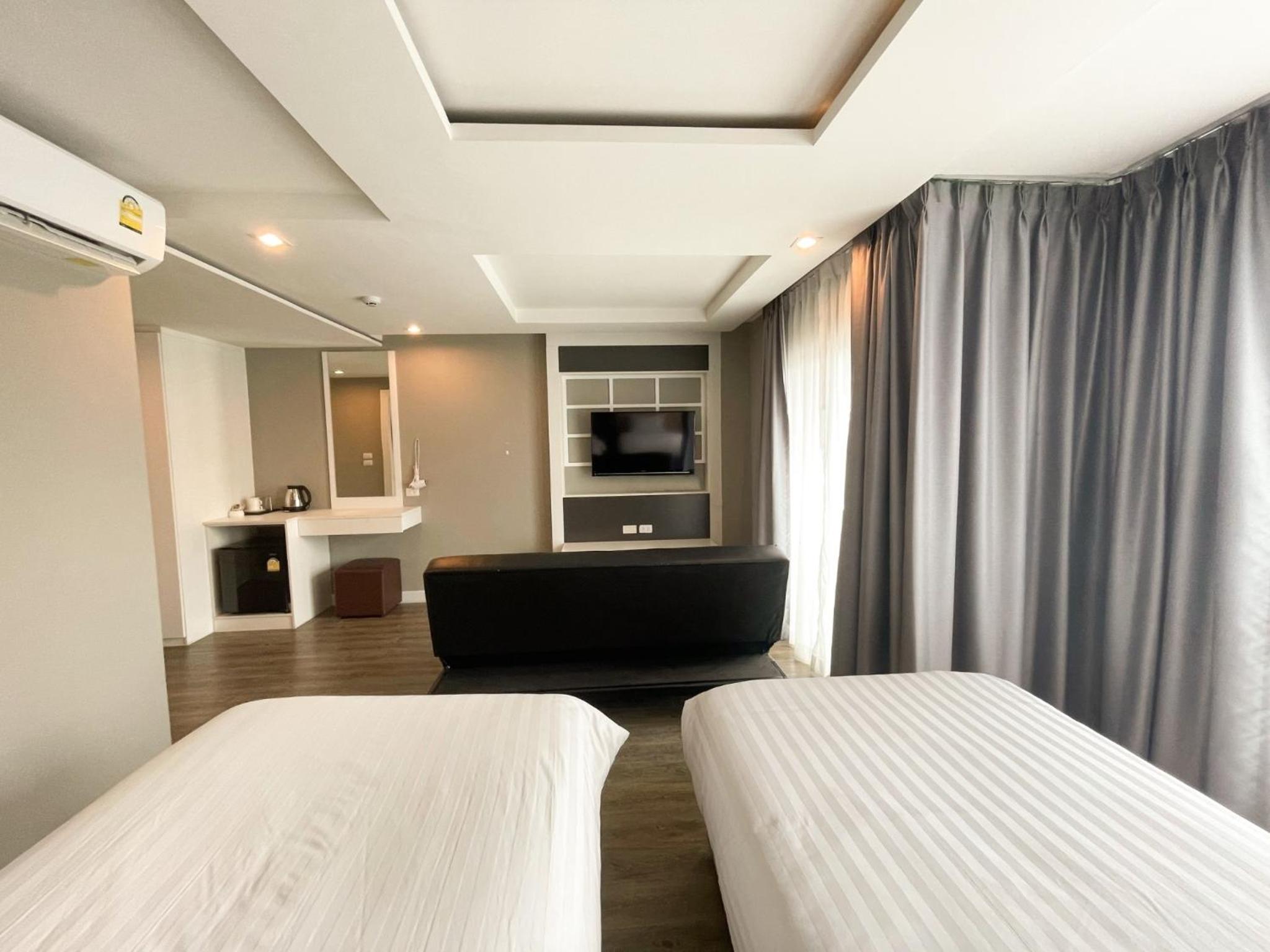 Deluxe Twin Room photo 3