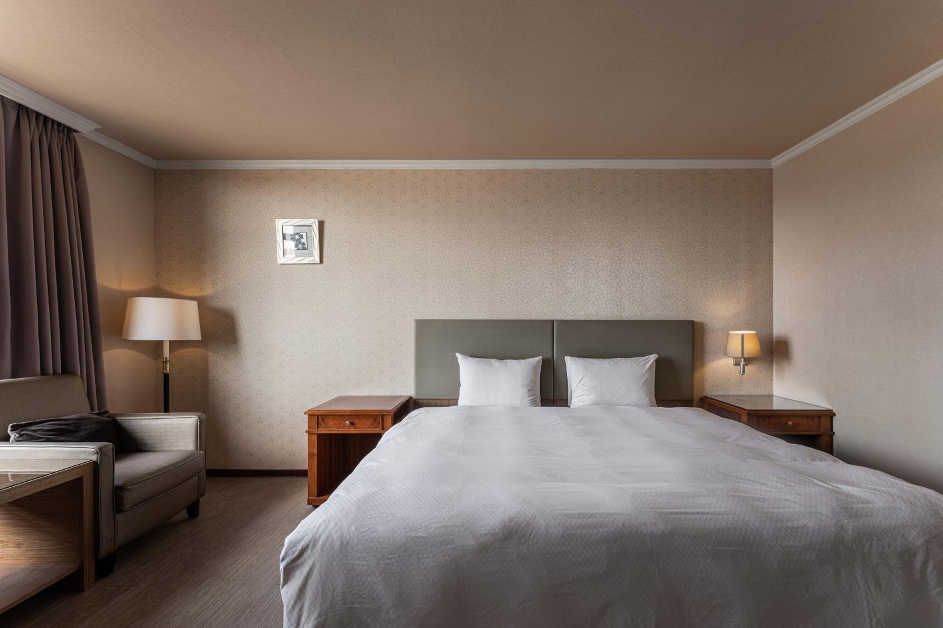 Deluxe Double Room photo 2