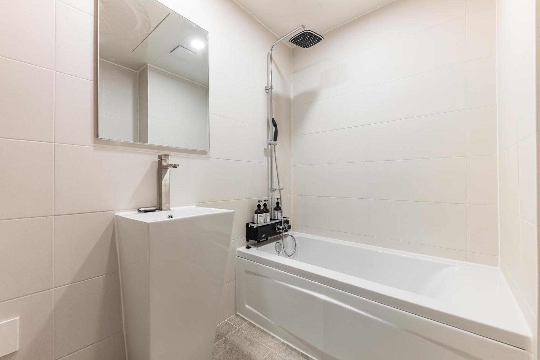 Deluxe Double Room - Photo 5