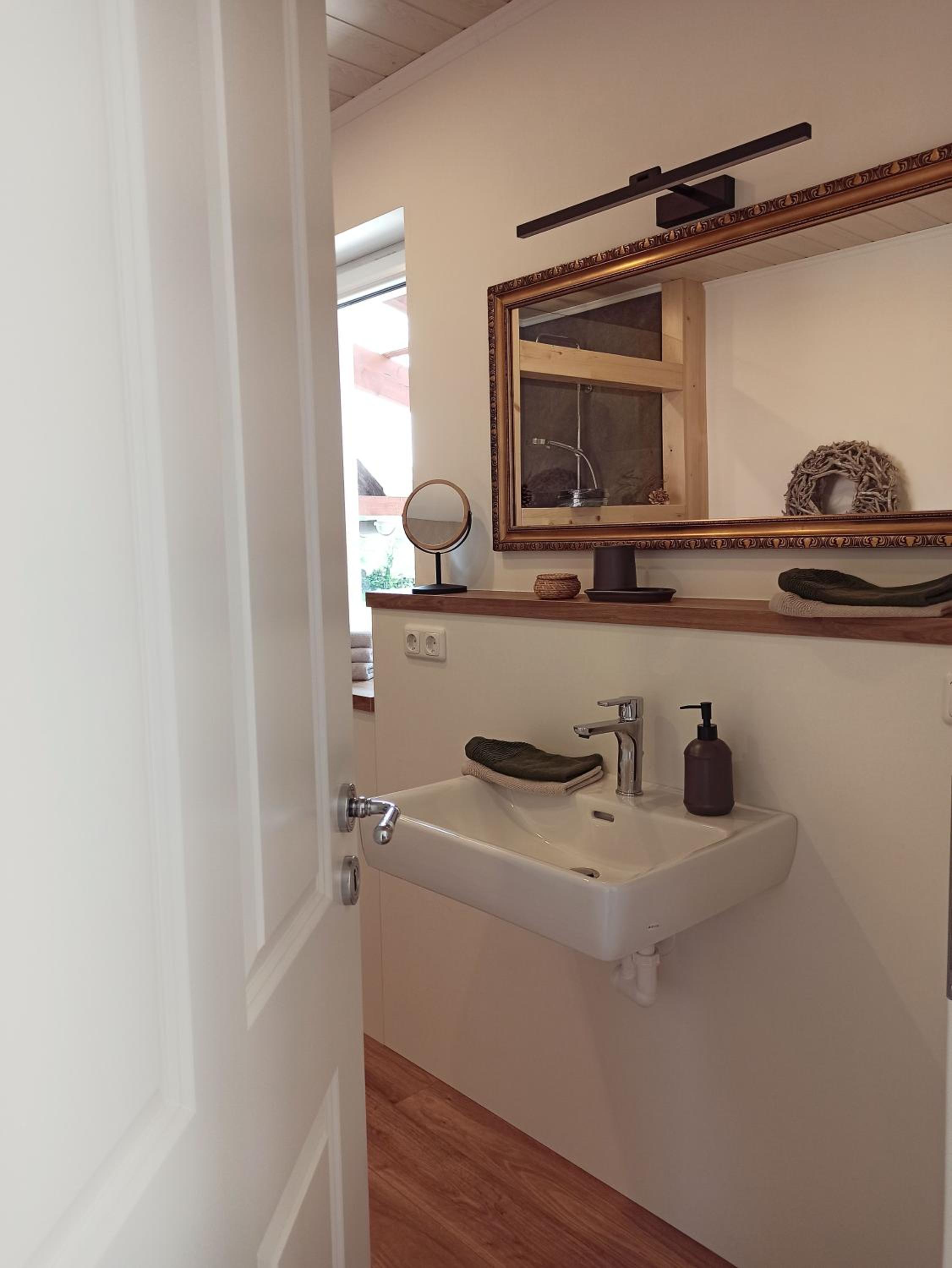 Apartment photo 2
