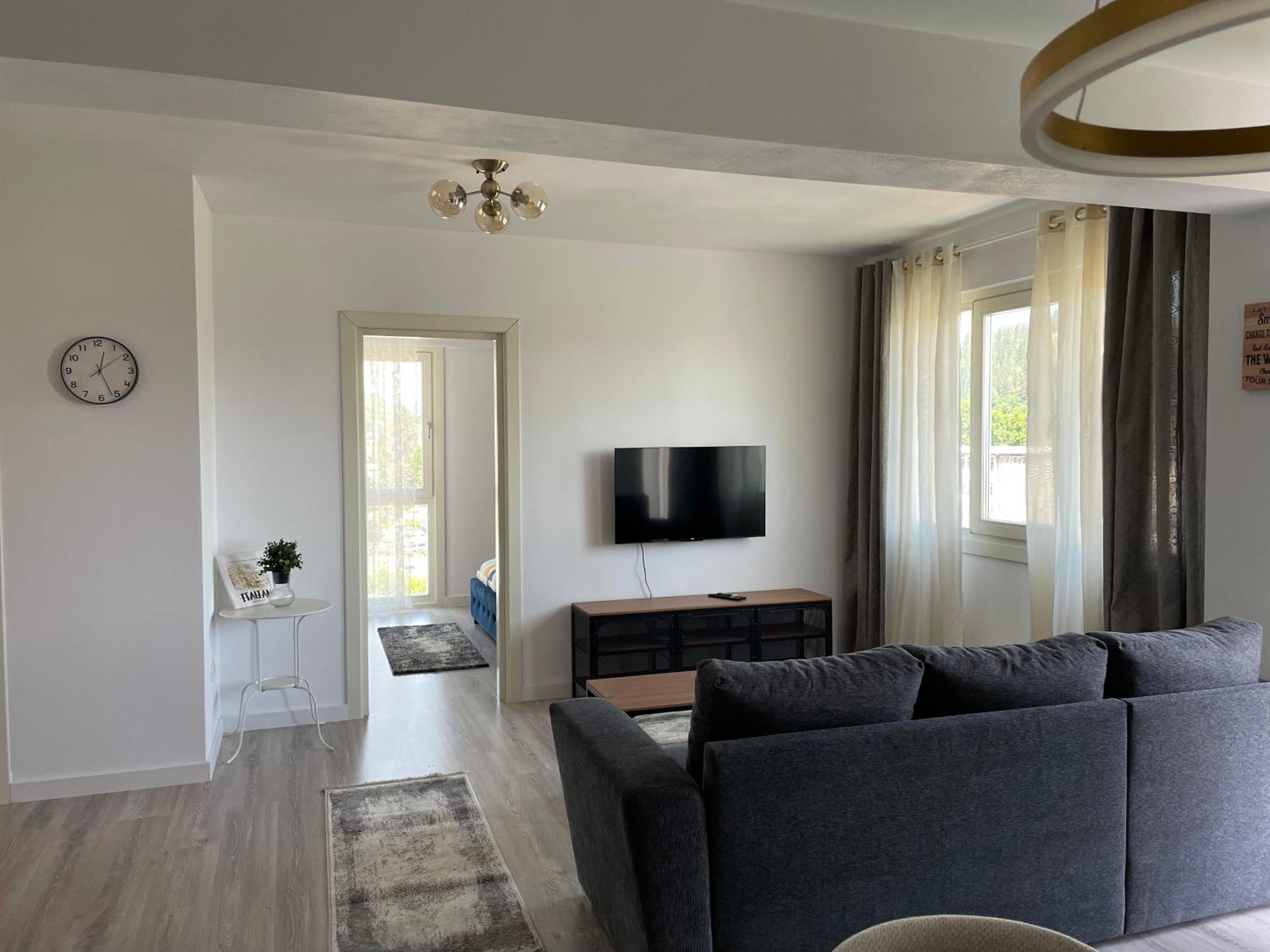 Apartment photo 1