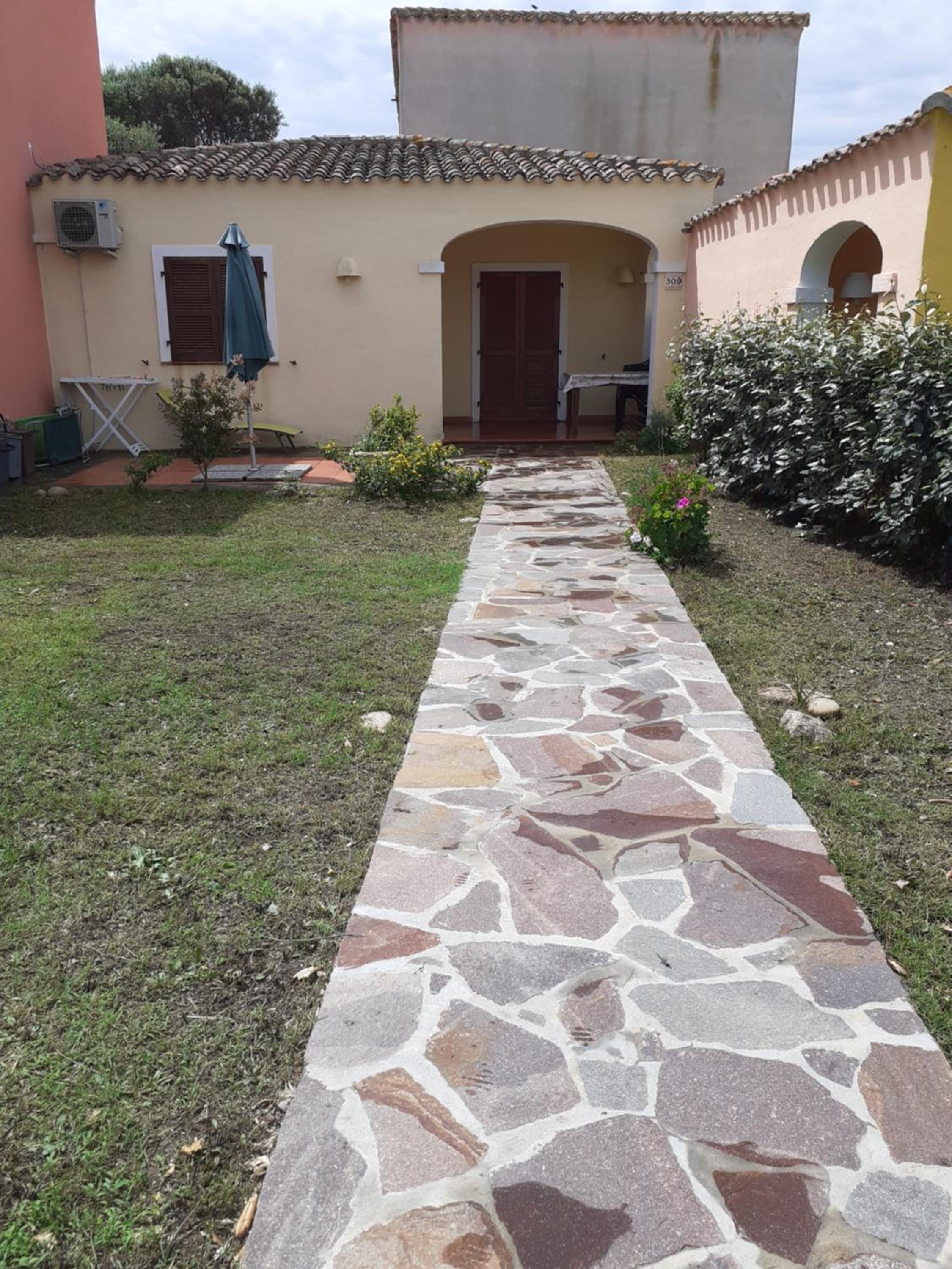 Apartment with Garden View - Photo 24