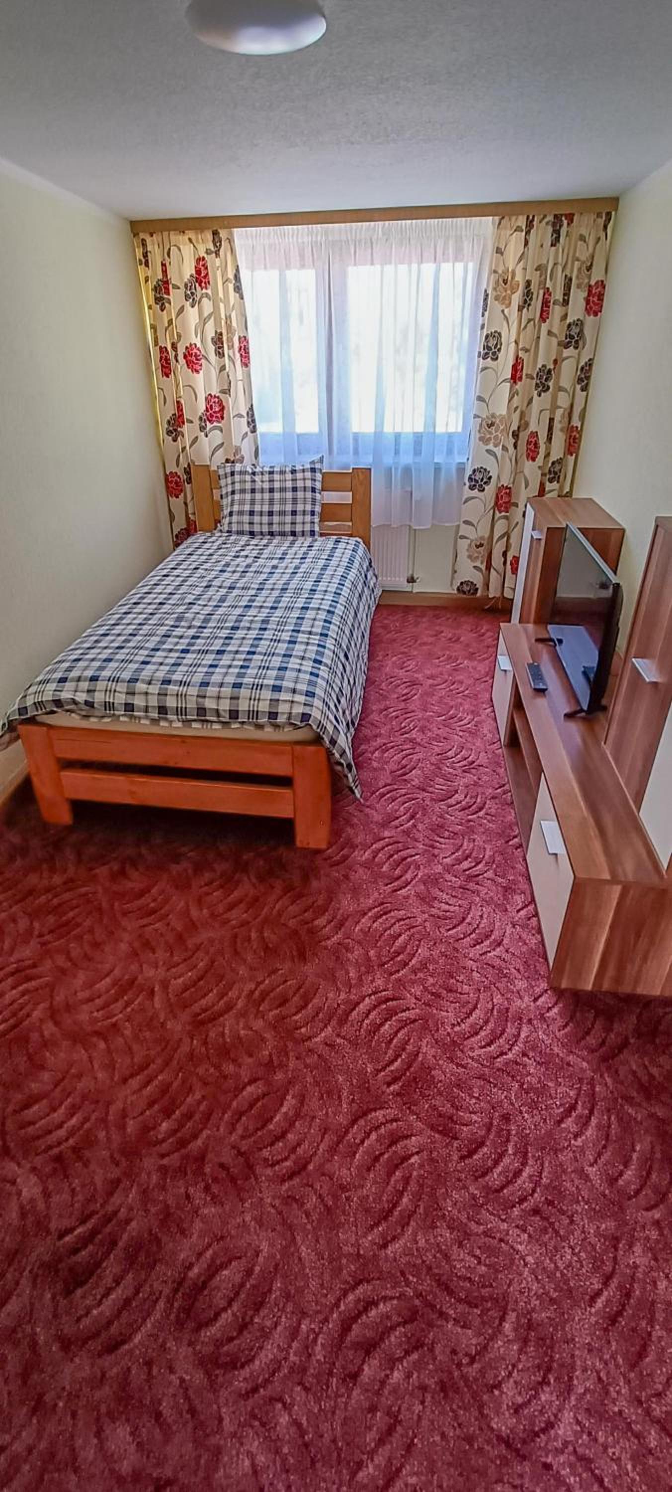 Four-Bedroom House photo 1