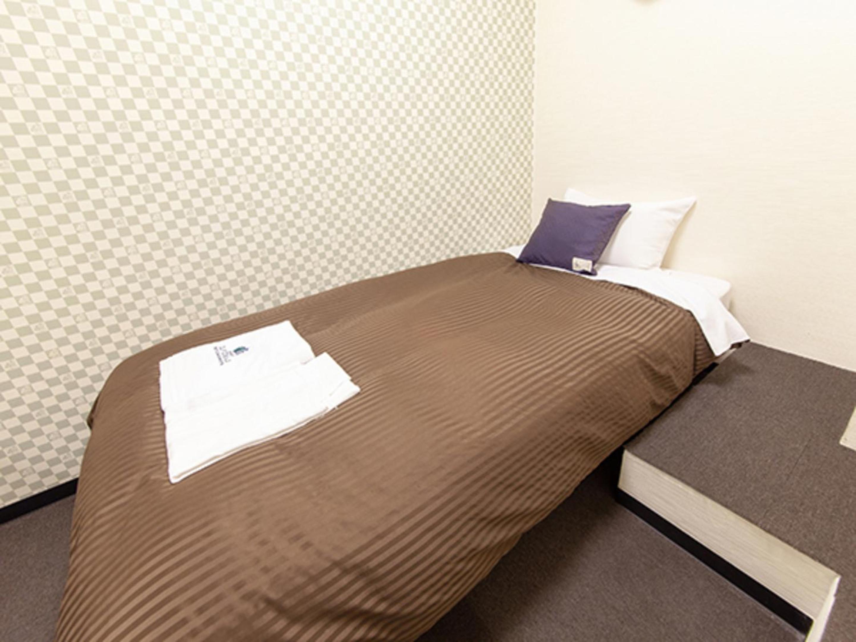 Double Room with Small Double Bed - Smoking