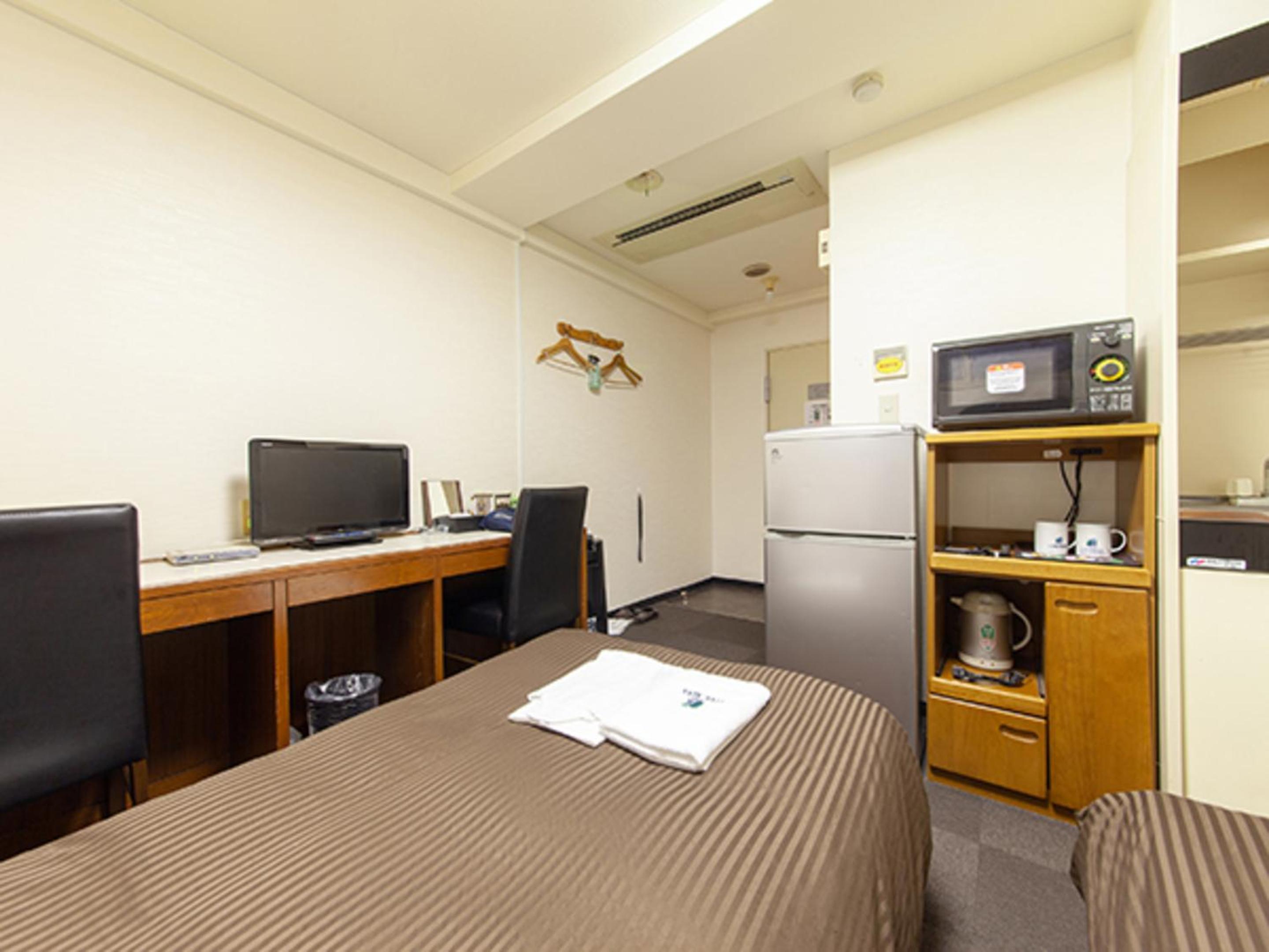 Double Room with Small Double Bed - Non-Smoking - Small Dog Friendly