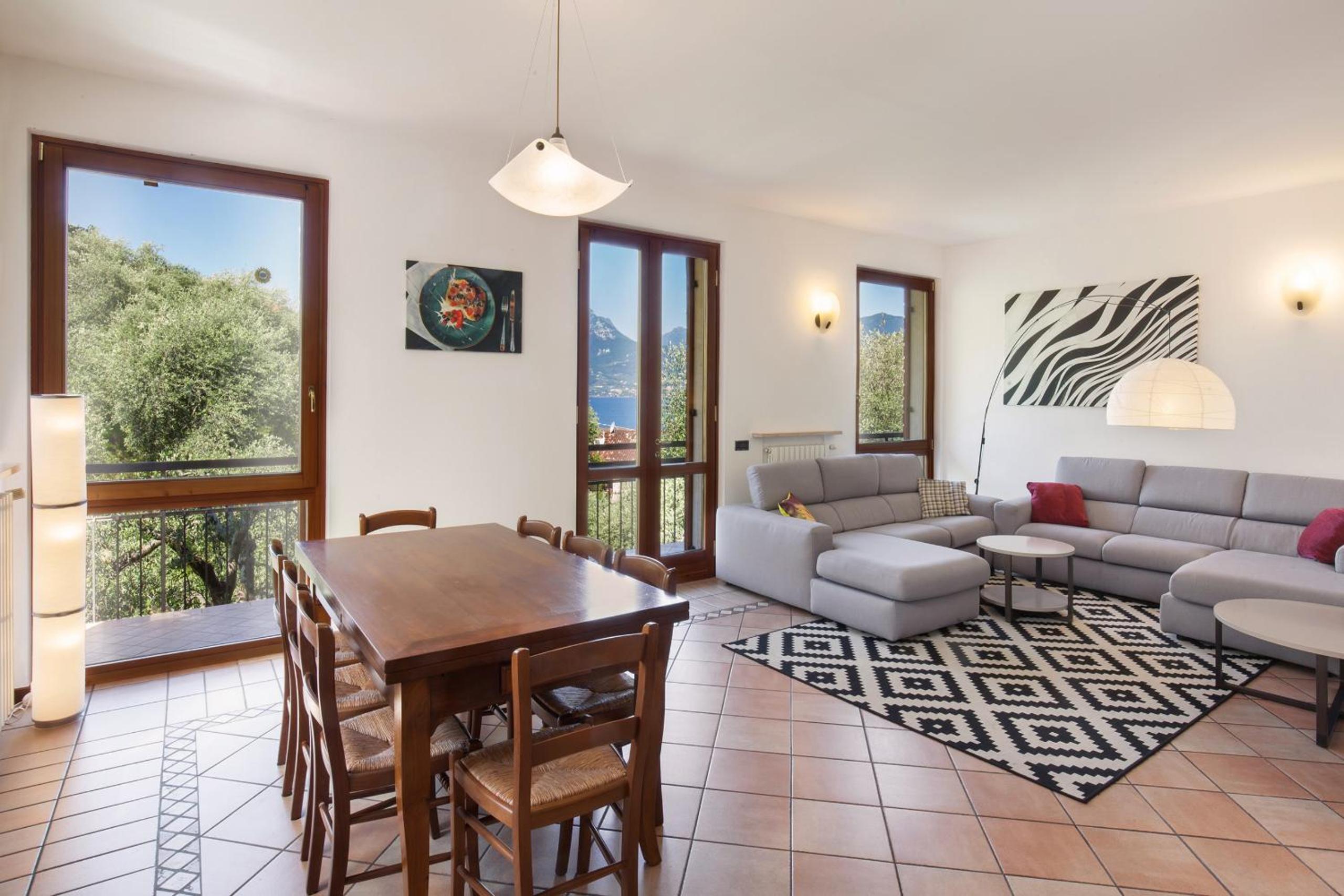 Villa photo 1