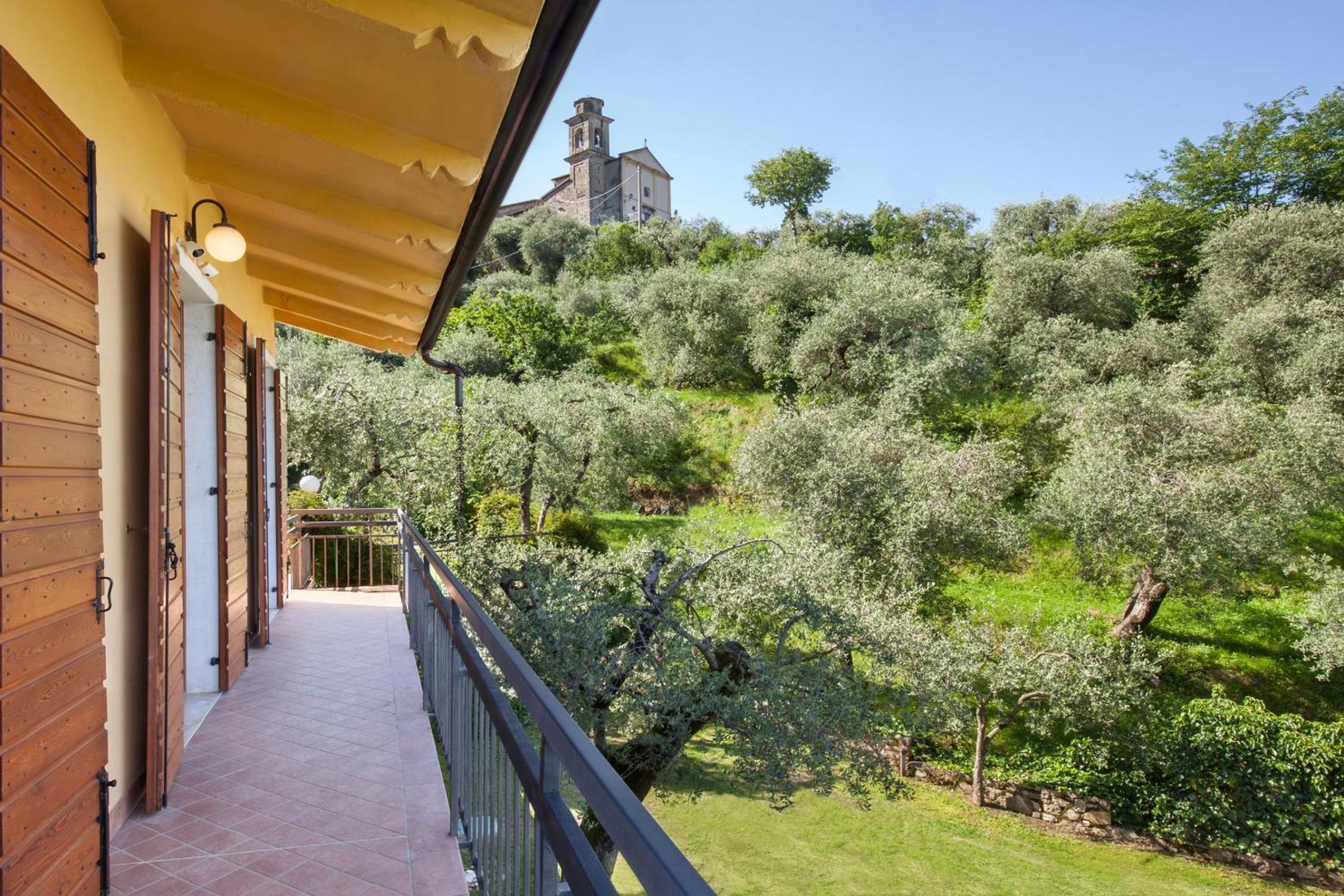 Villa photo 3