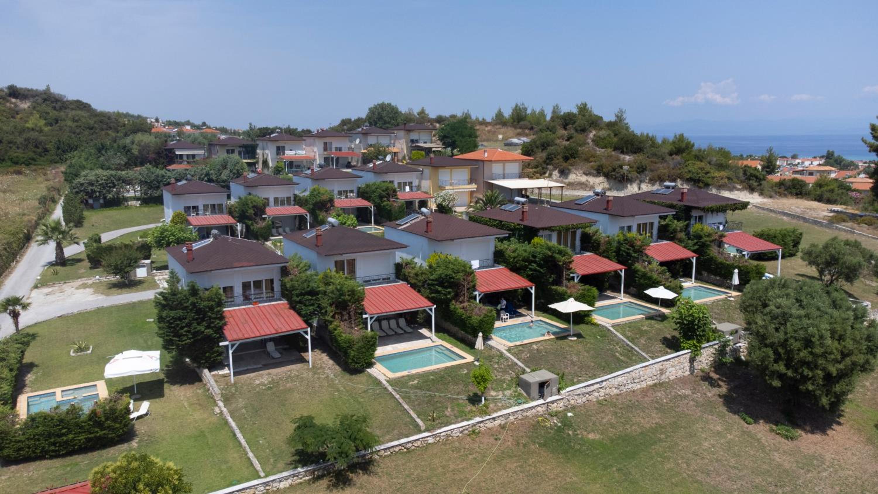 Three-Bedroom Villa photo 2
