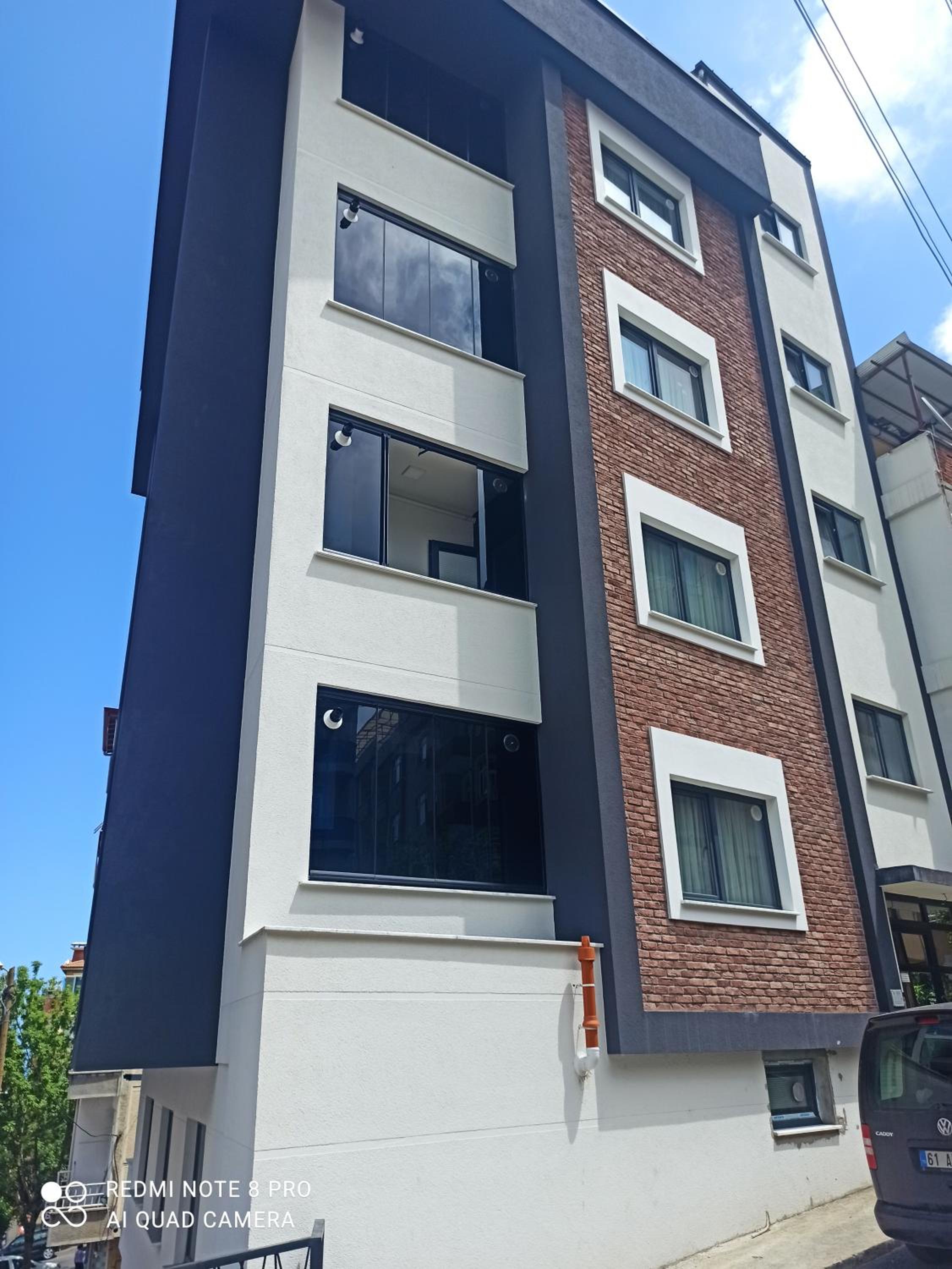 Apartment photo 2