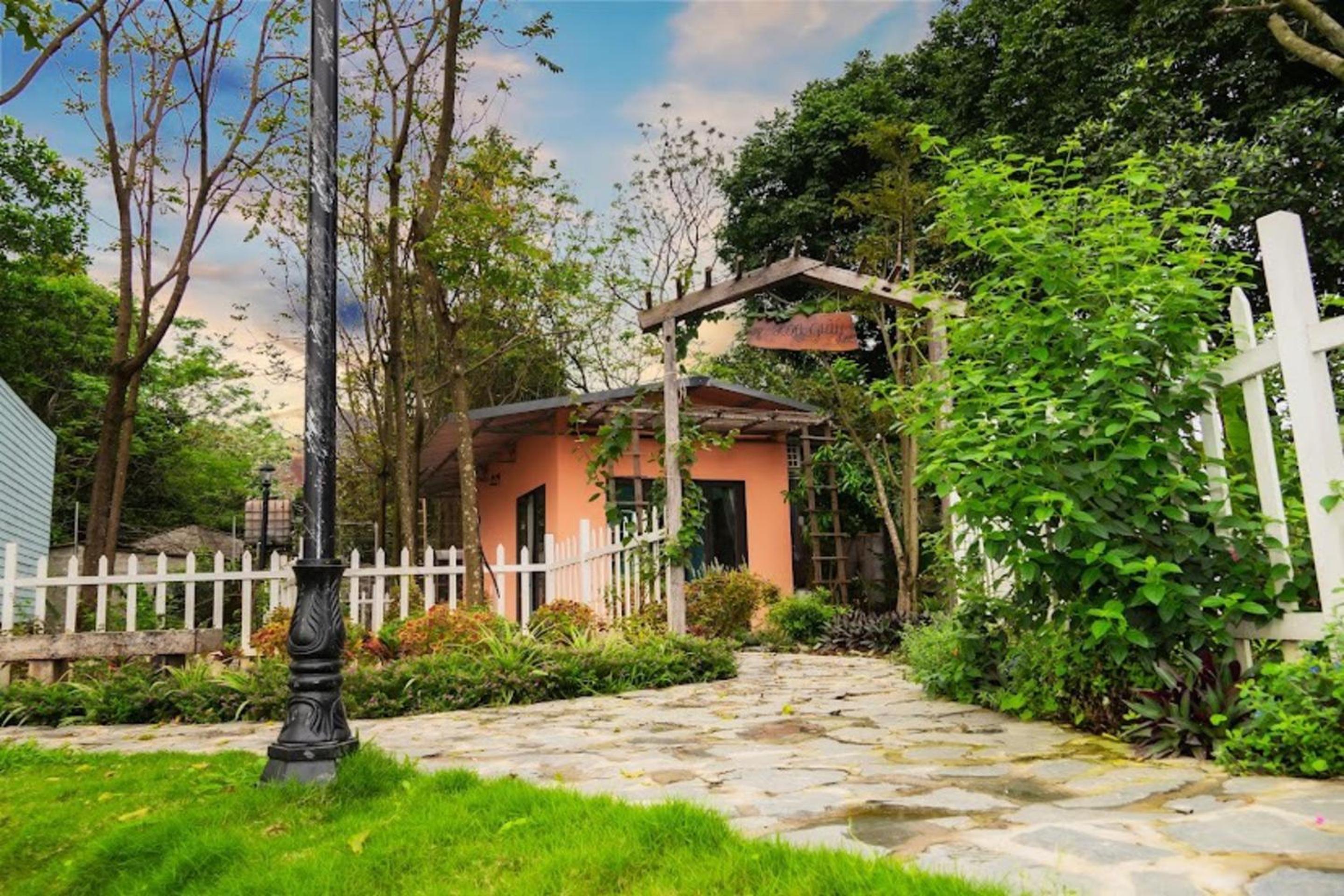 Villa with Garden View photo 2