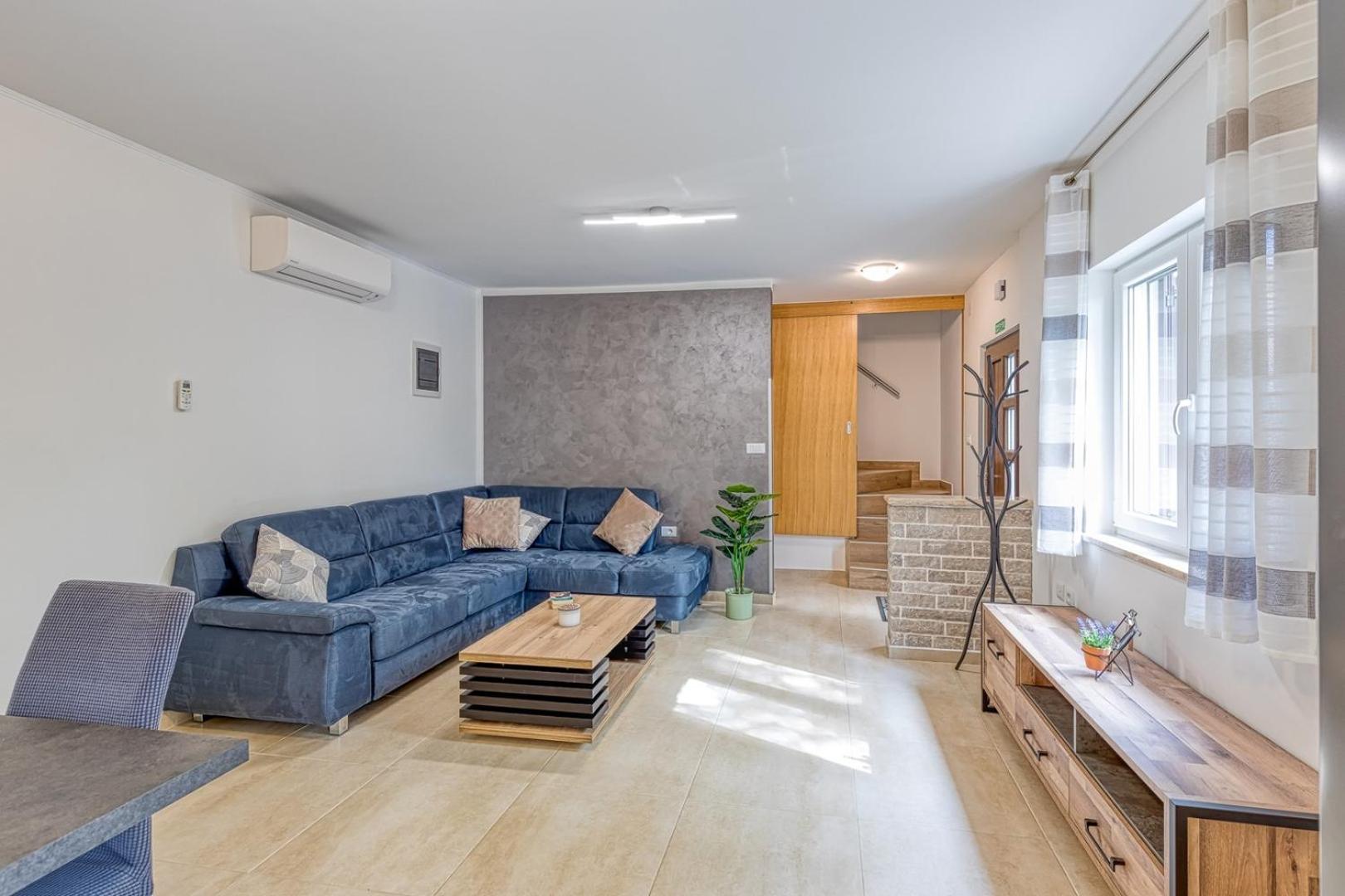 Three-Bedroom House photo 1