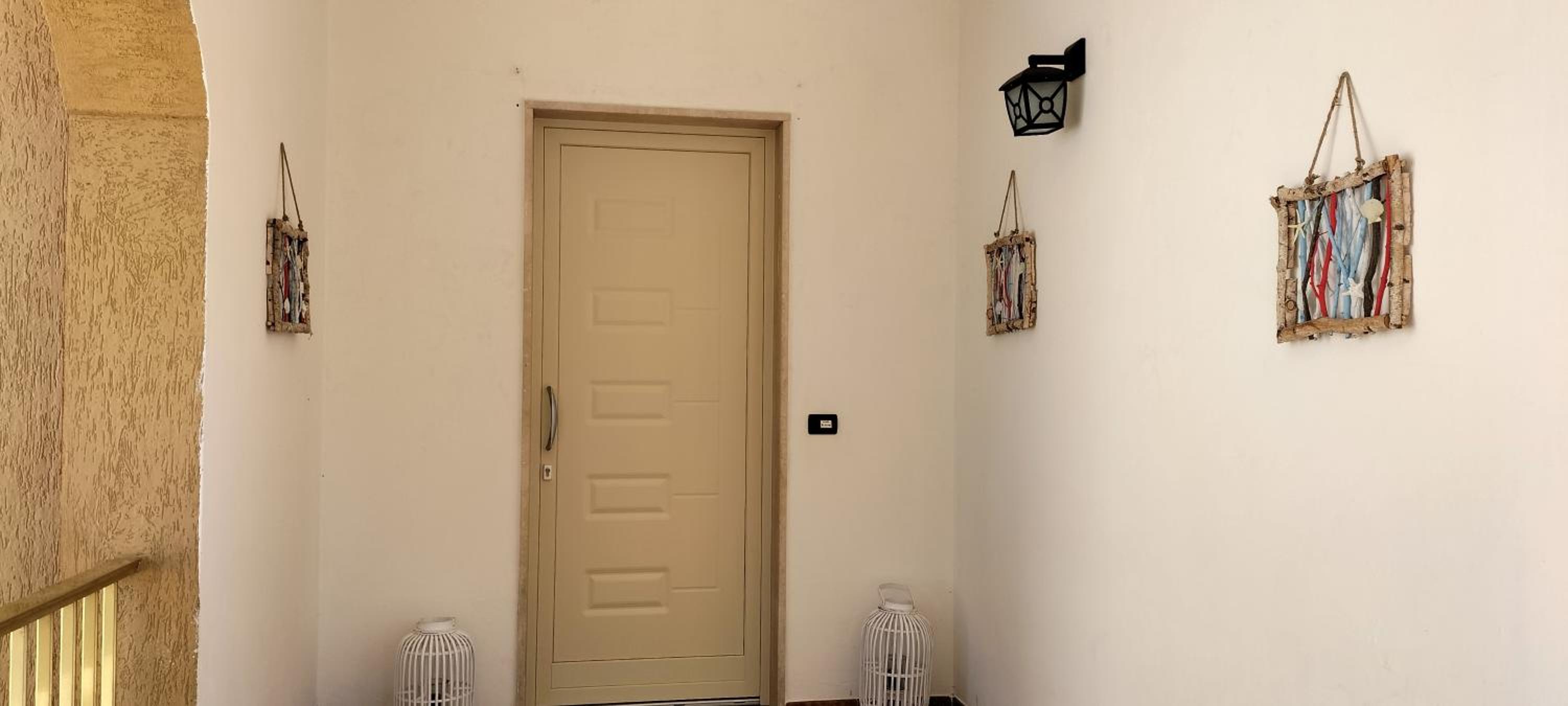 Three-Bedroom House photo 2