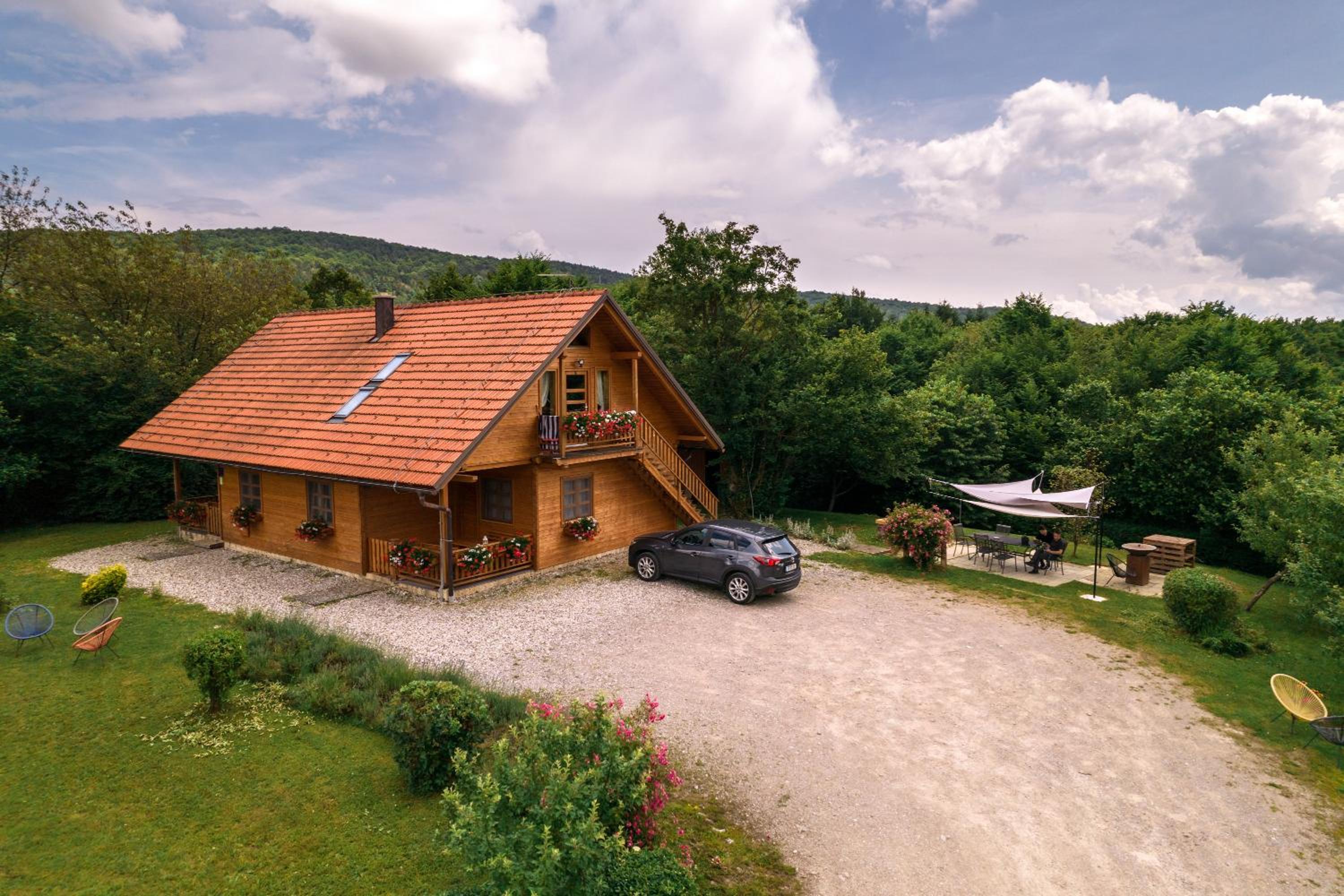 Apartment with Mountain View - Photo 20