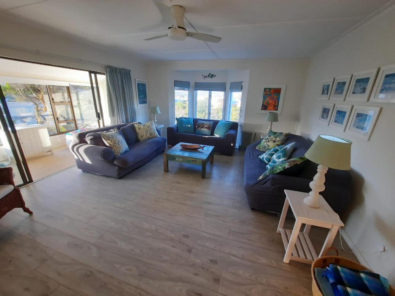 Four-Bedroom House photo 1
