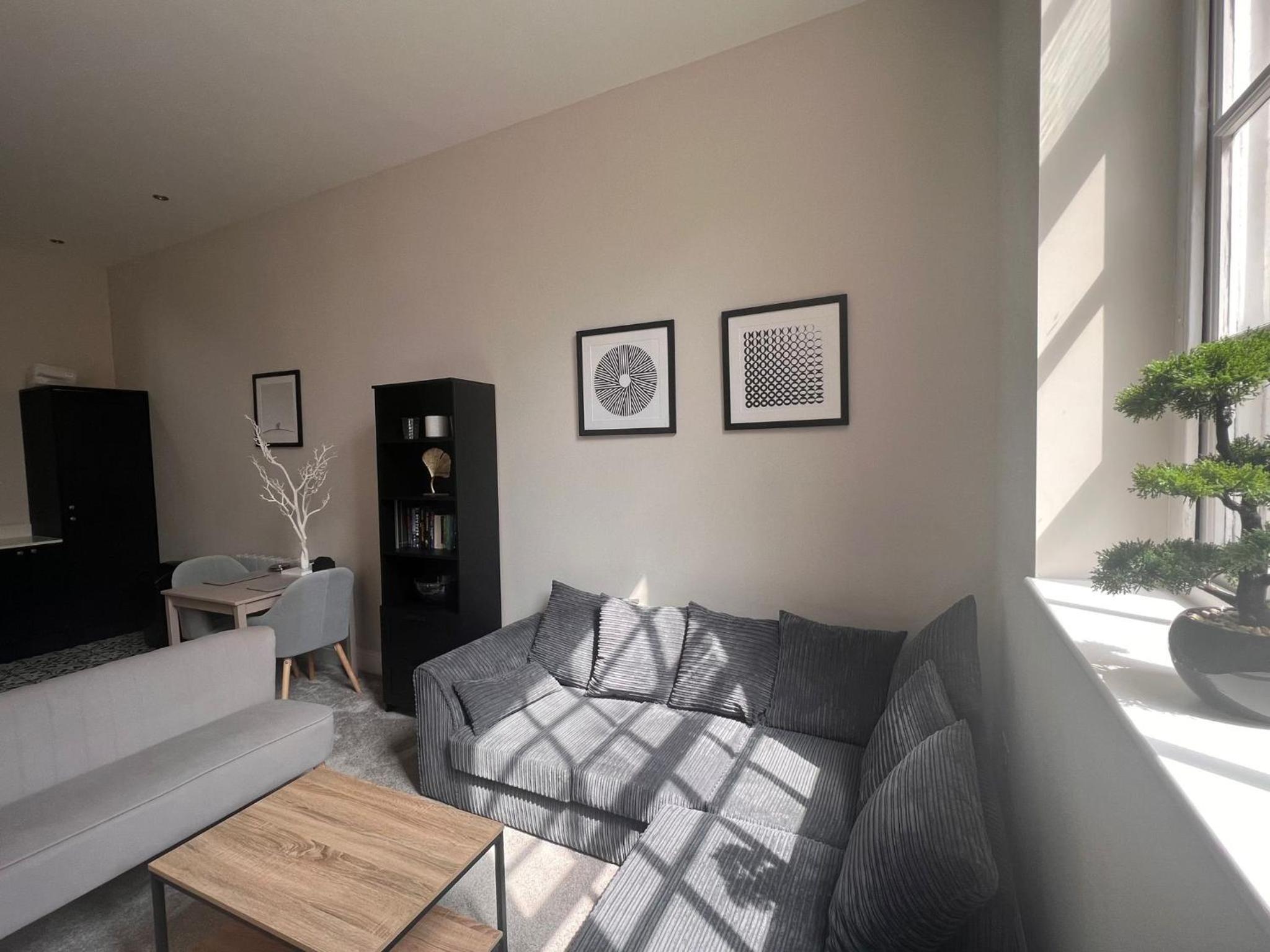 Two-Bedroom Apartment photo 2