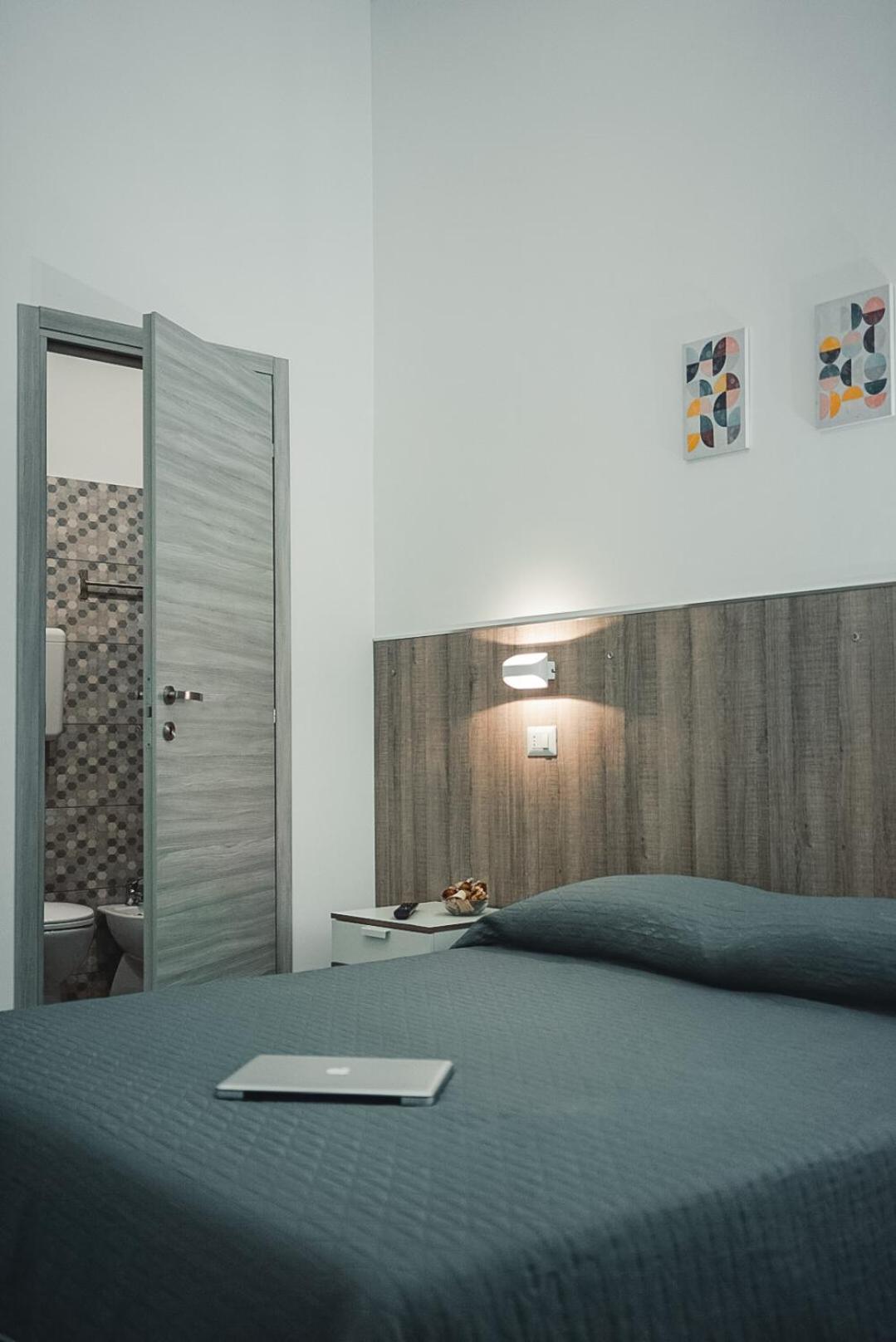 Family Two-Bedroom Apartment with View photo 2