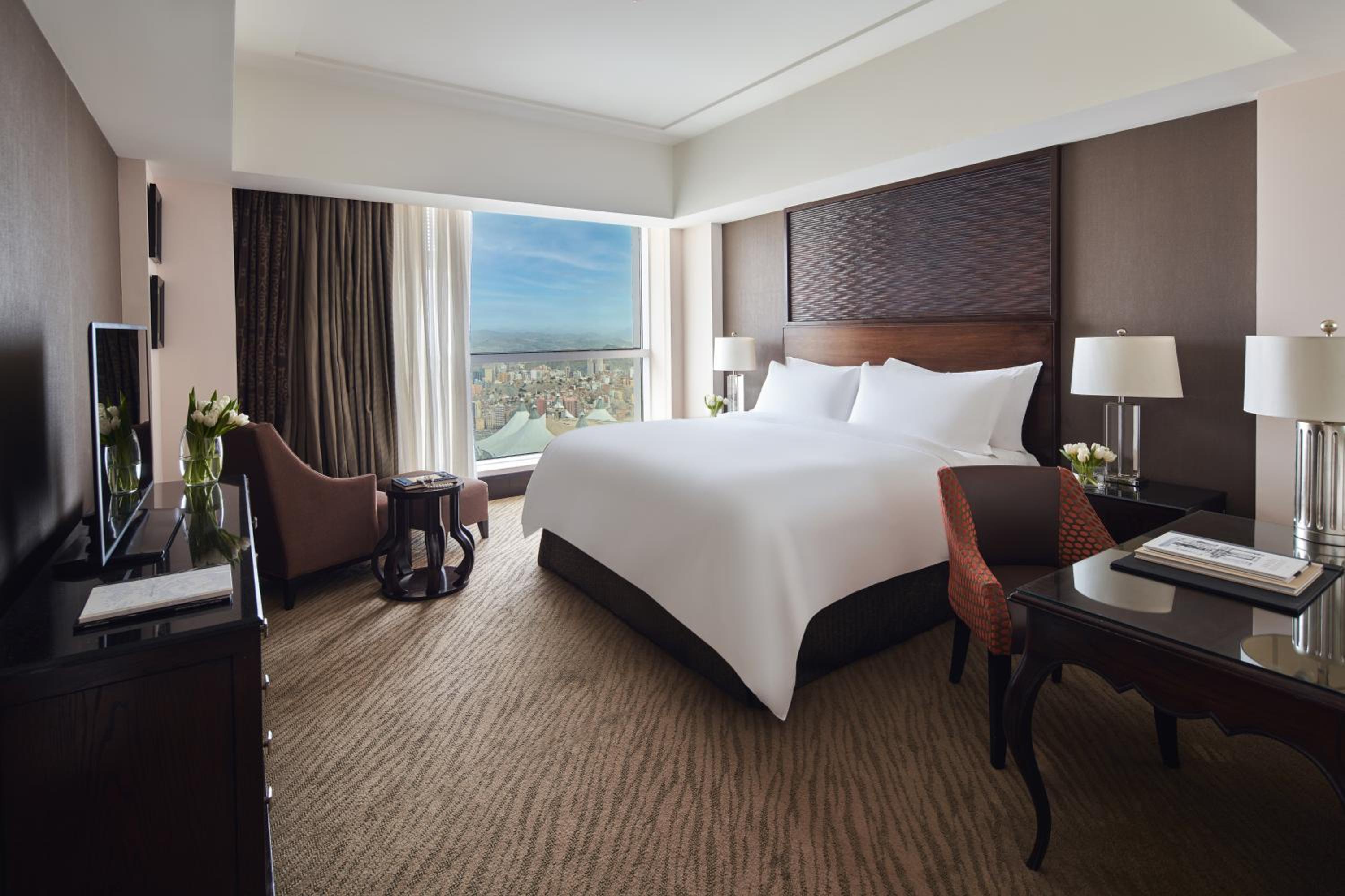 Fairmont King Room with City View