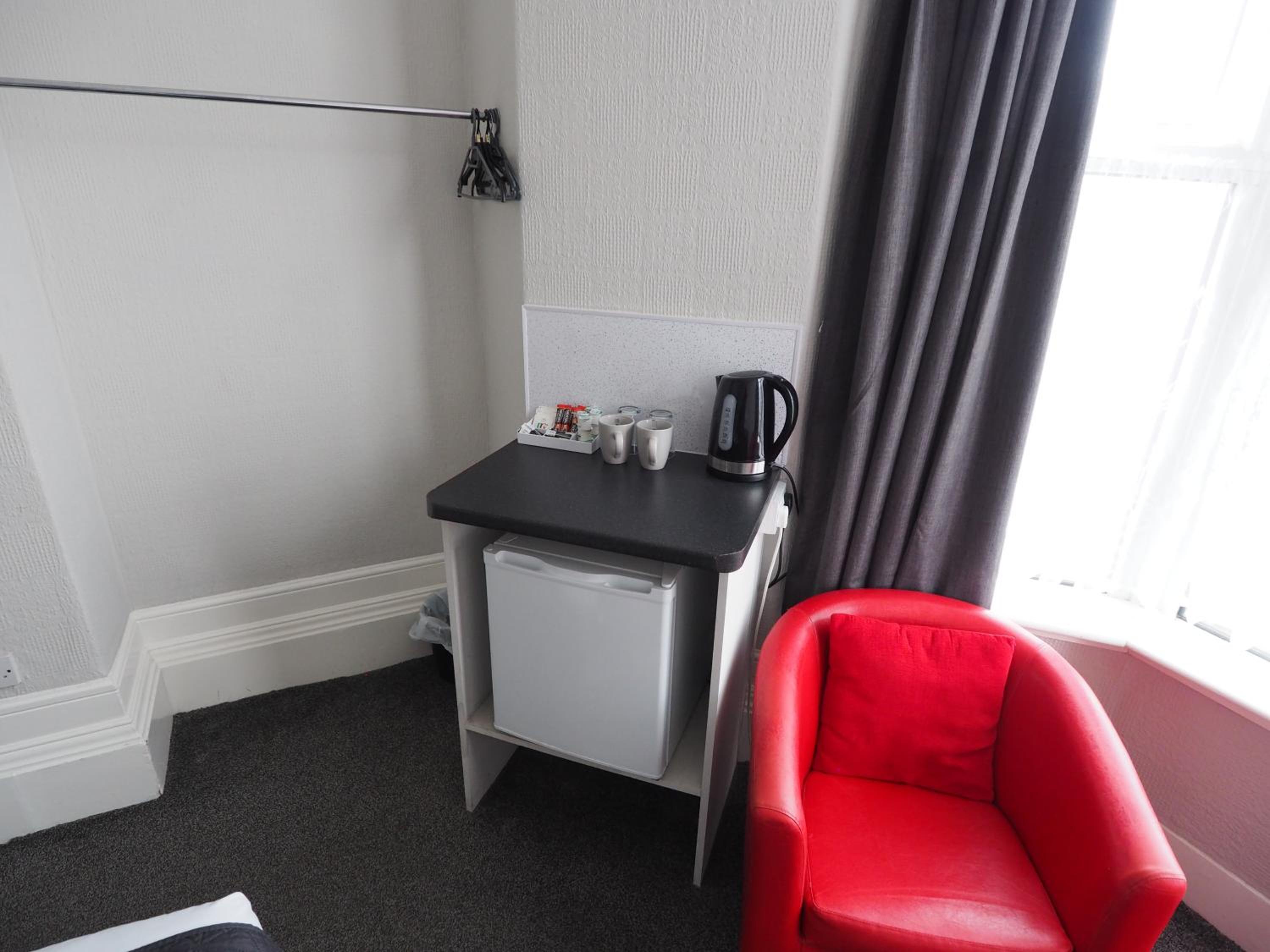 Deluxe Double Room with Shower photo 2