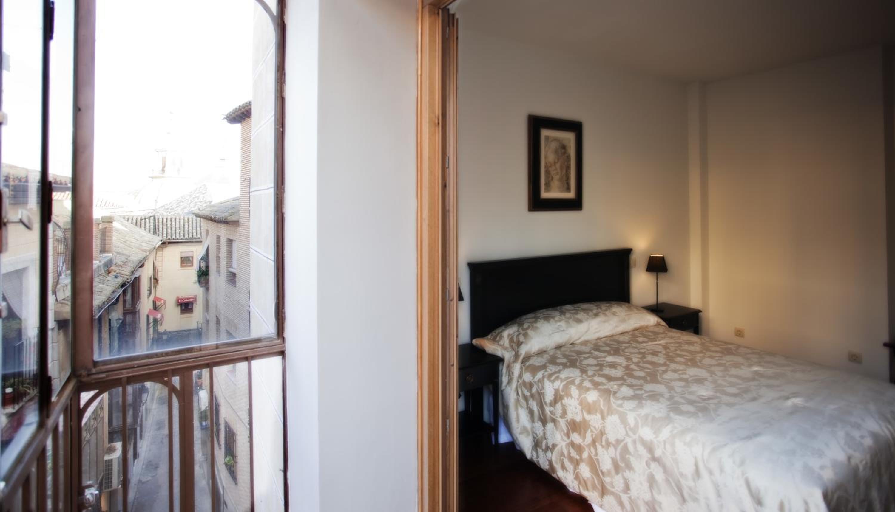 Apartamento con Balcón