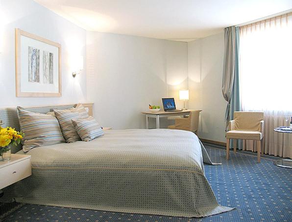 Double Room - Photo 10