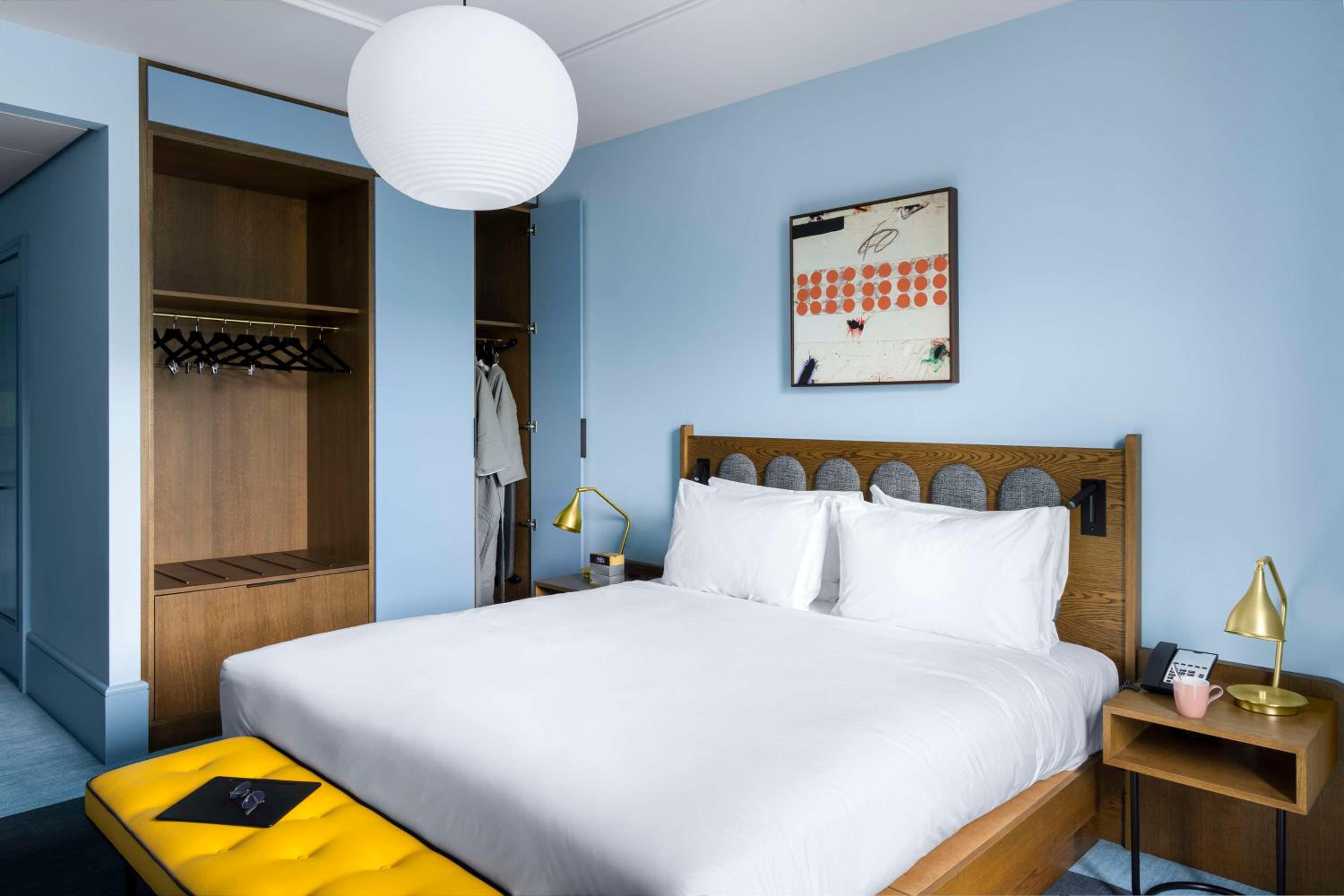King Room with Courtyard View - Photo 14