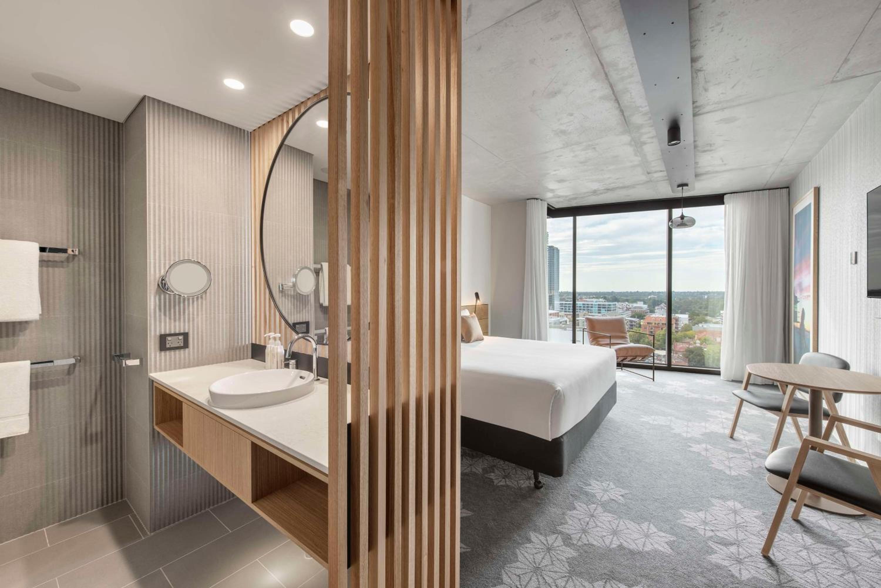 Deluxe Room King - Photo 4