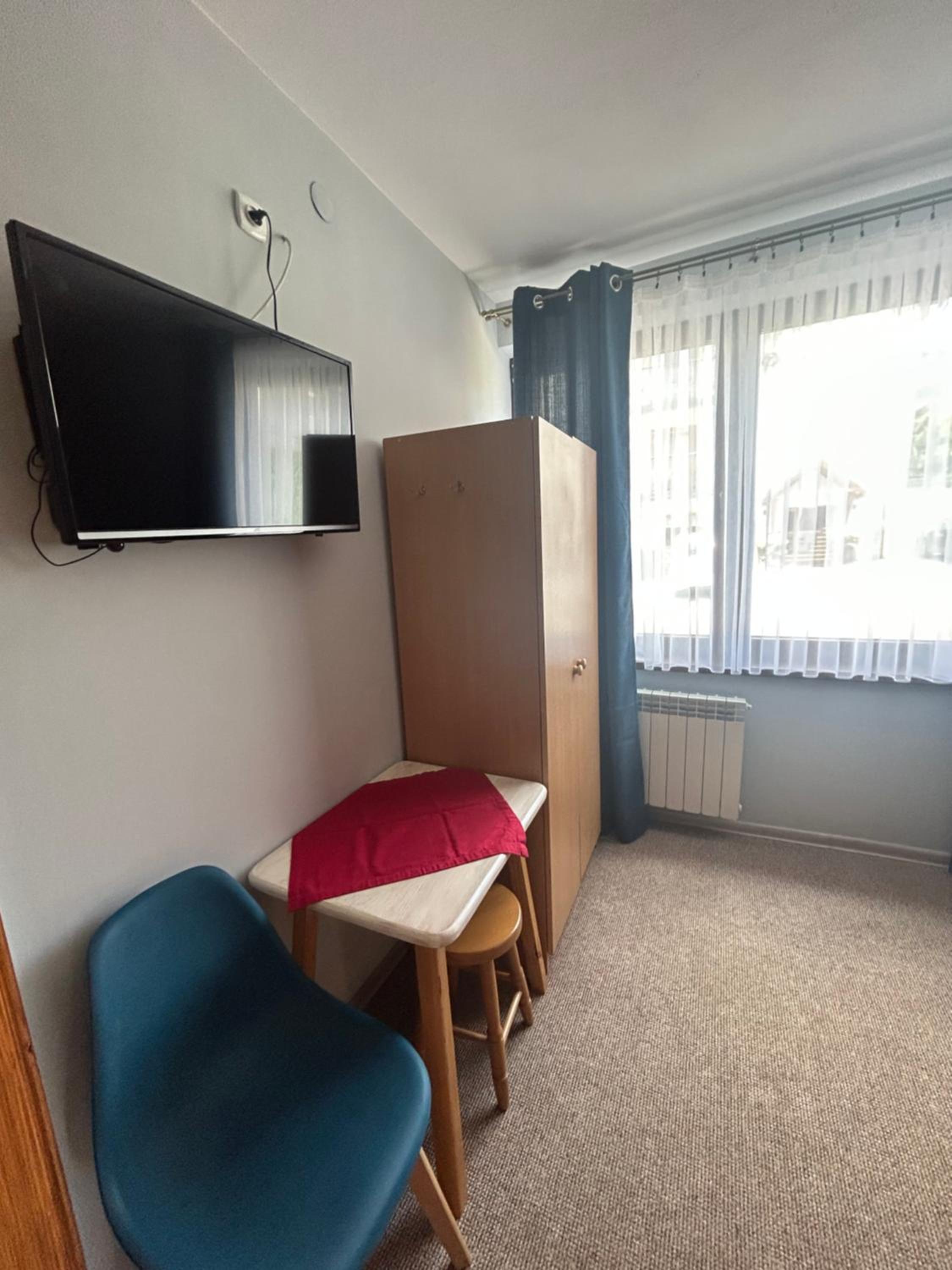 Studio Apartment - Photo 2