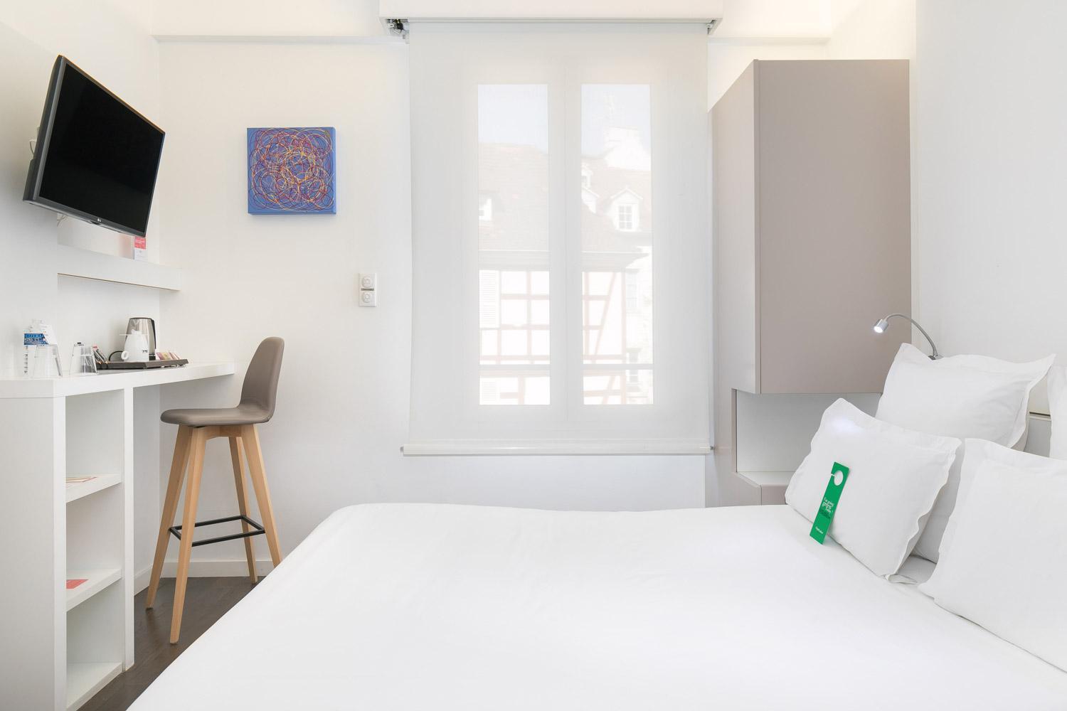 Standard Double Room - Photo 1
