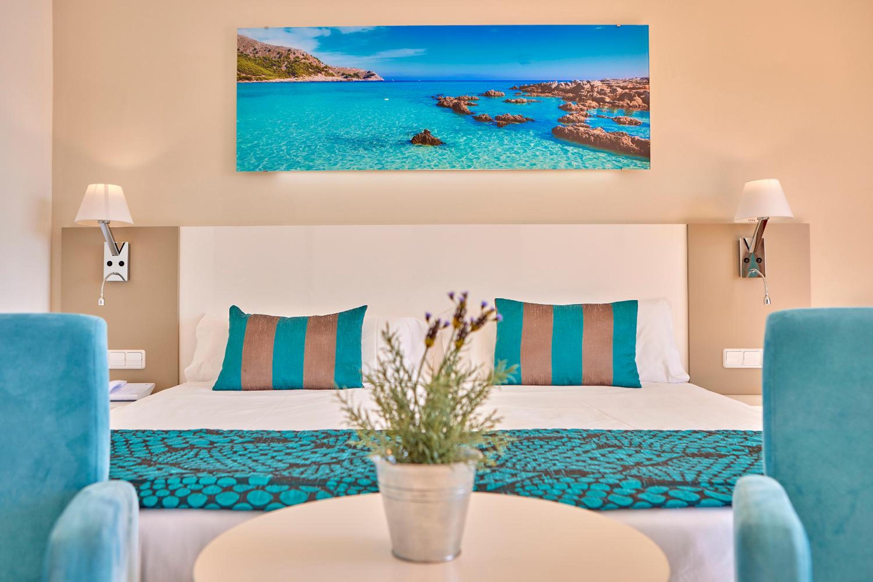 Superior Twin Room with Sea View