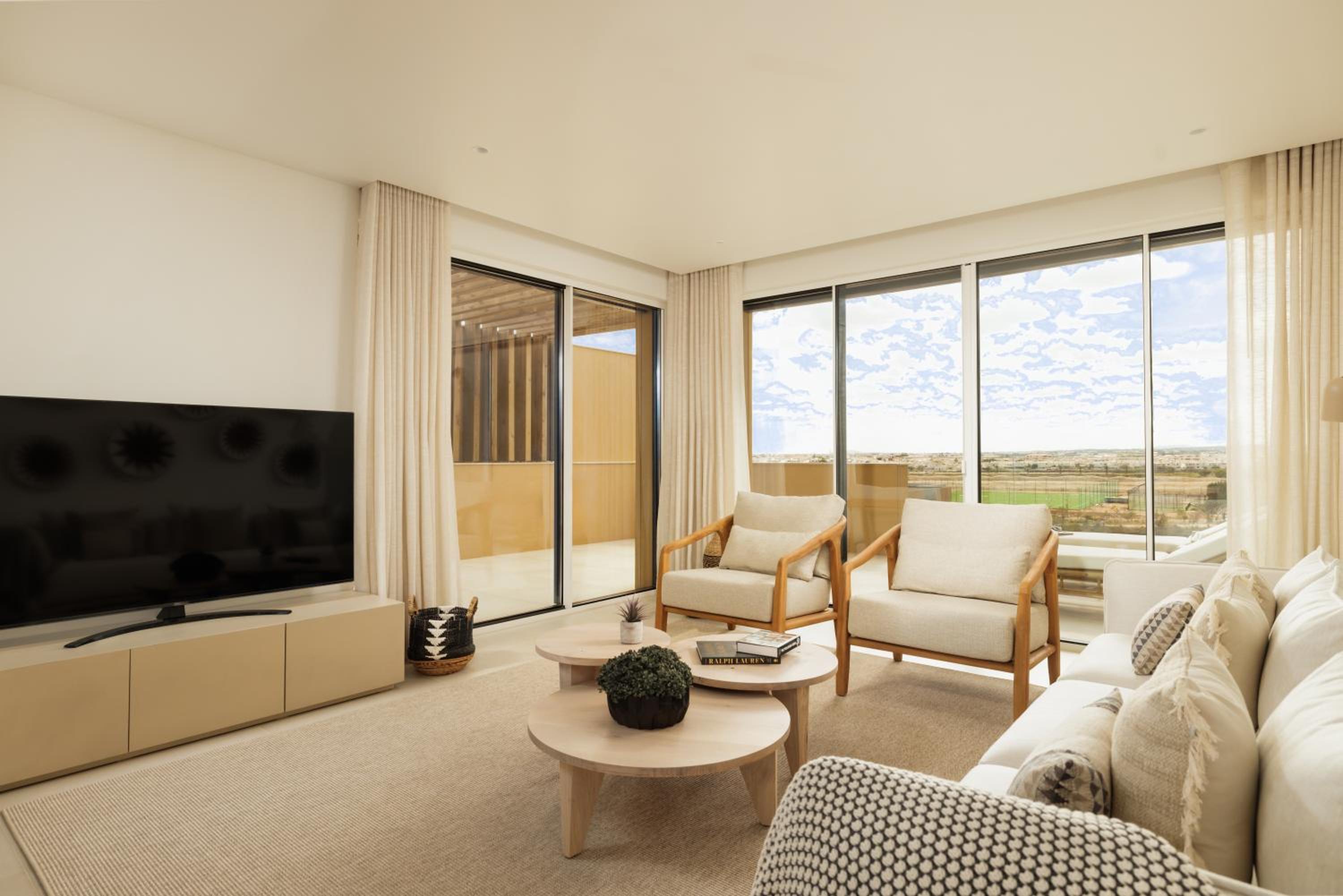 Appartamento con 3 Camere da Letto e Vista Mare