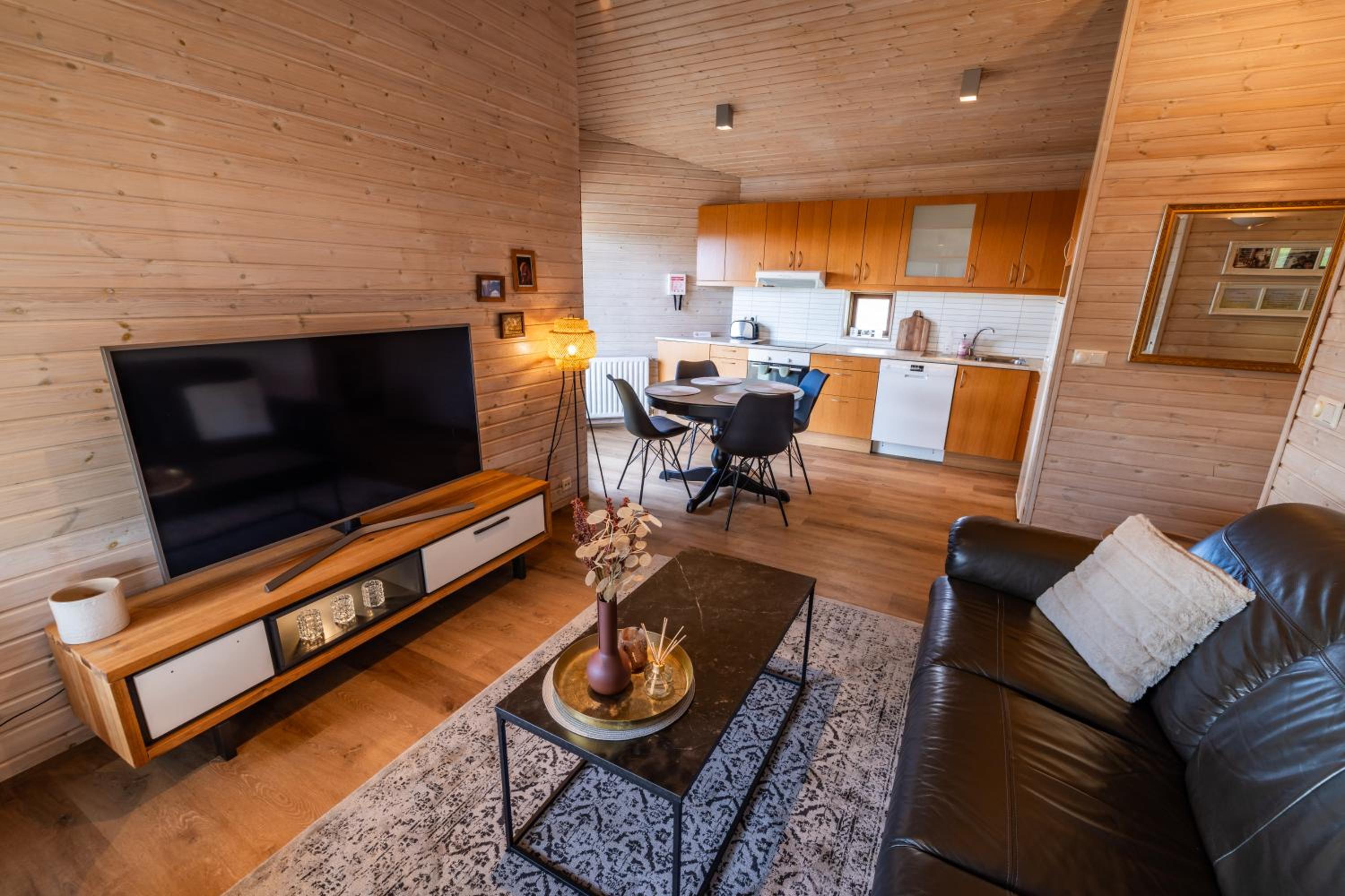Three-Bedroom House photo 2