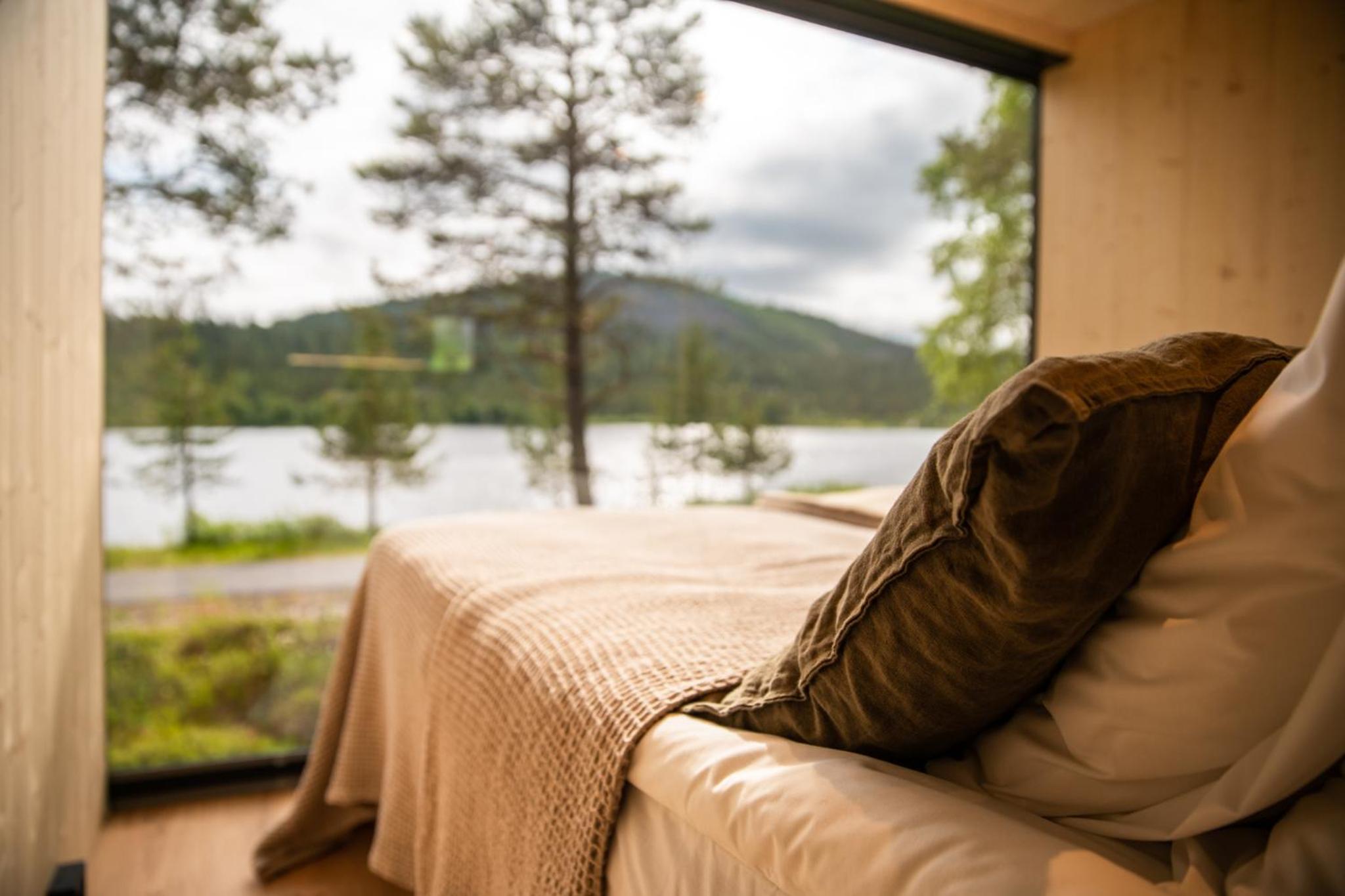Double Room with Lake View - Photo 32