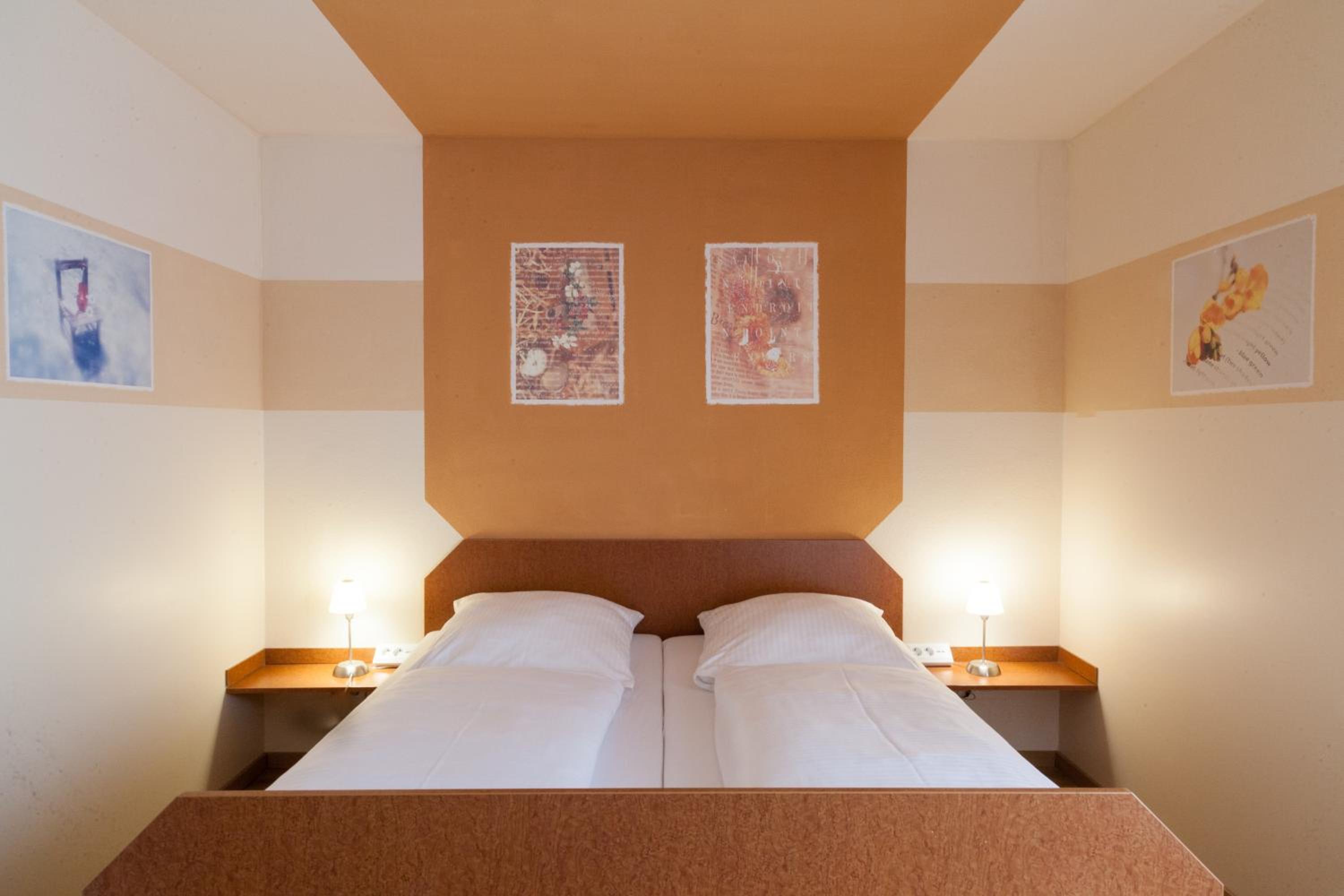 Double or Twin Room - Photo 1