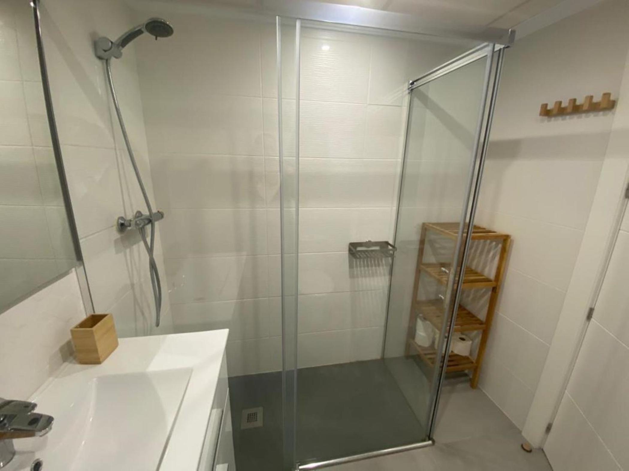 Apartment with Shower