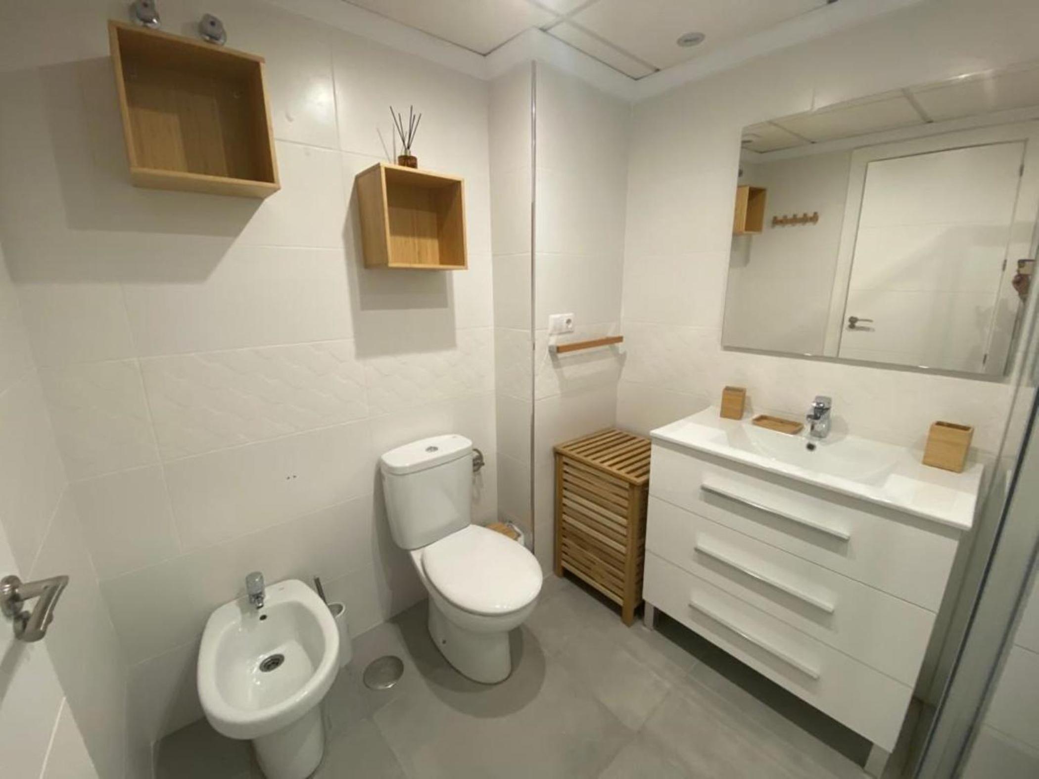 Apartment with Shower