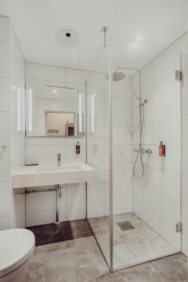Standard Double Room - Photo 6