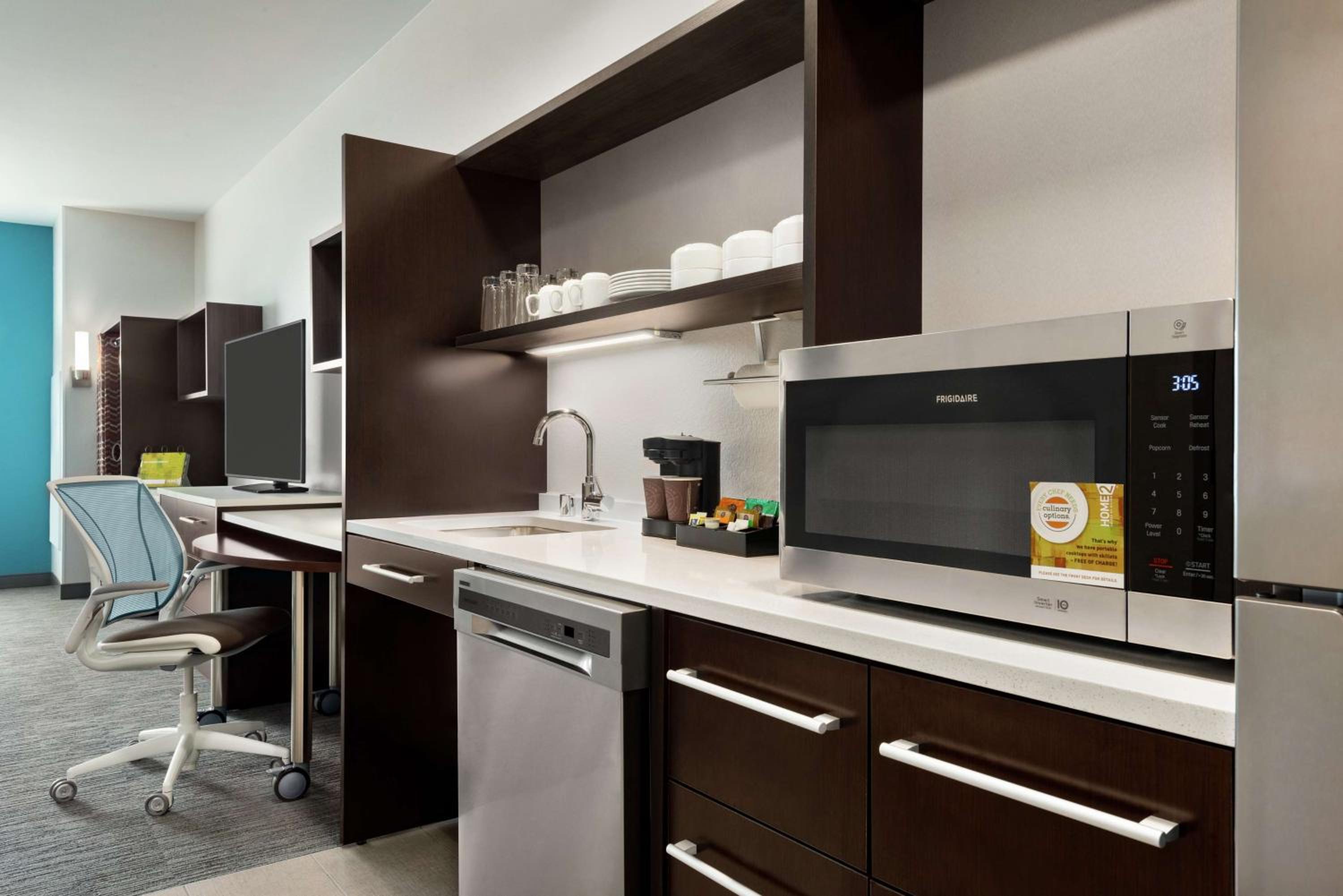King Studio Suite - Hearing Access/Non-Smoking - Photo 2