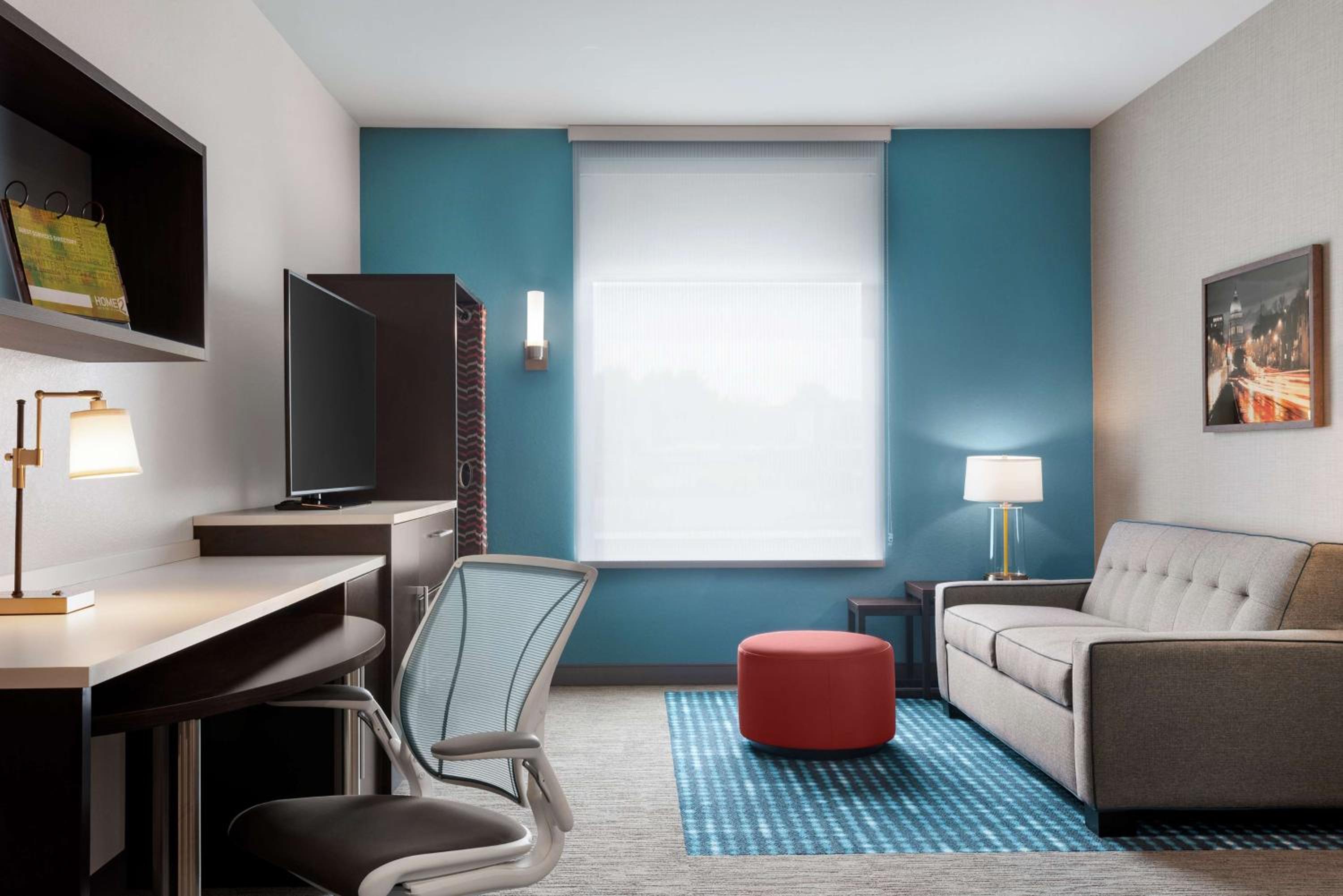 One-Bedroom King Suite - Non-Smoking - Photo 1