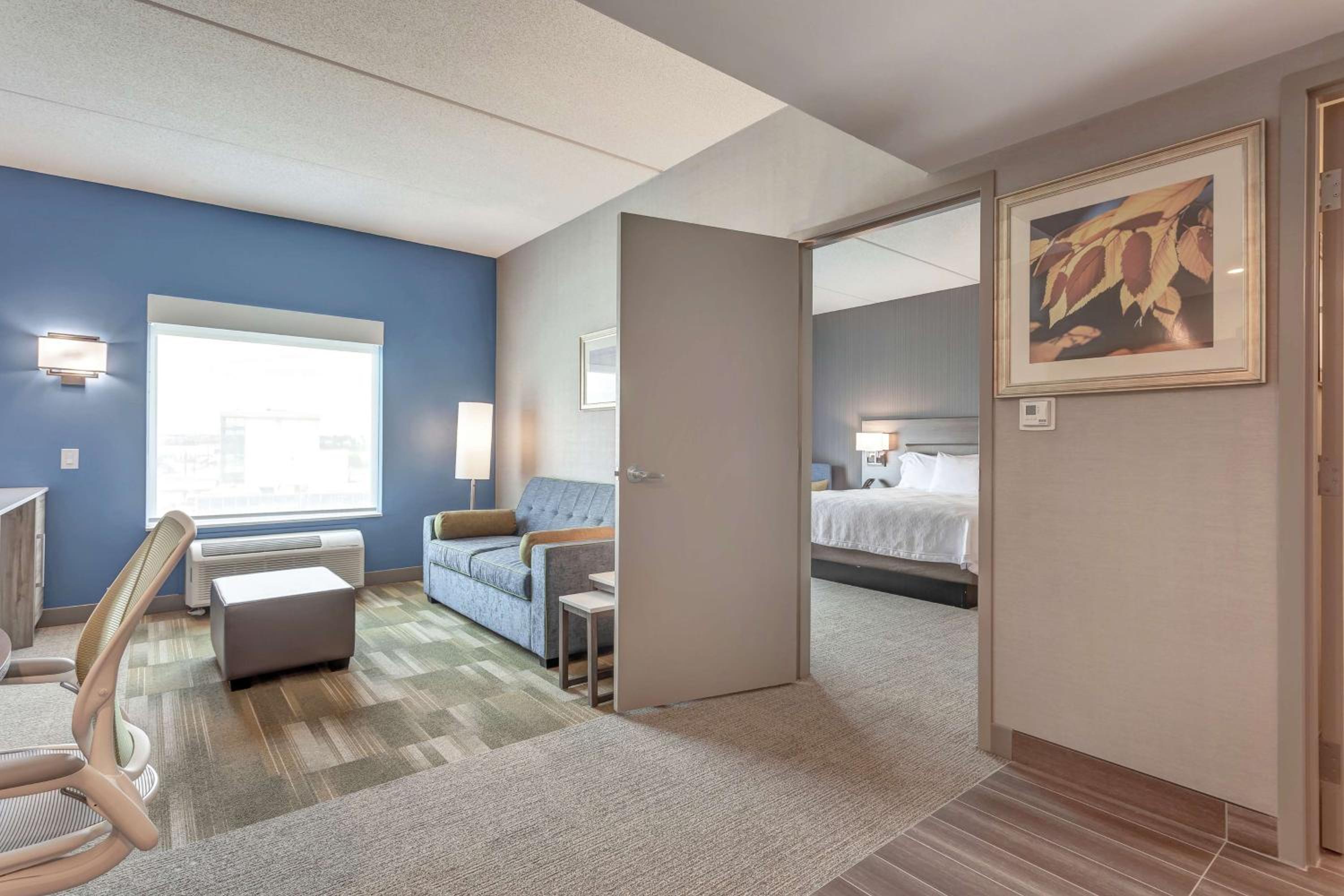 One-Bedroom King Suite - Non-Smoking - Photo 8