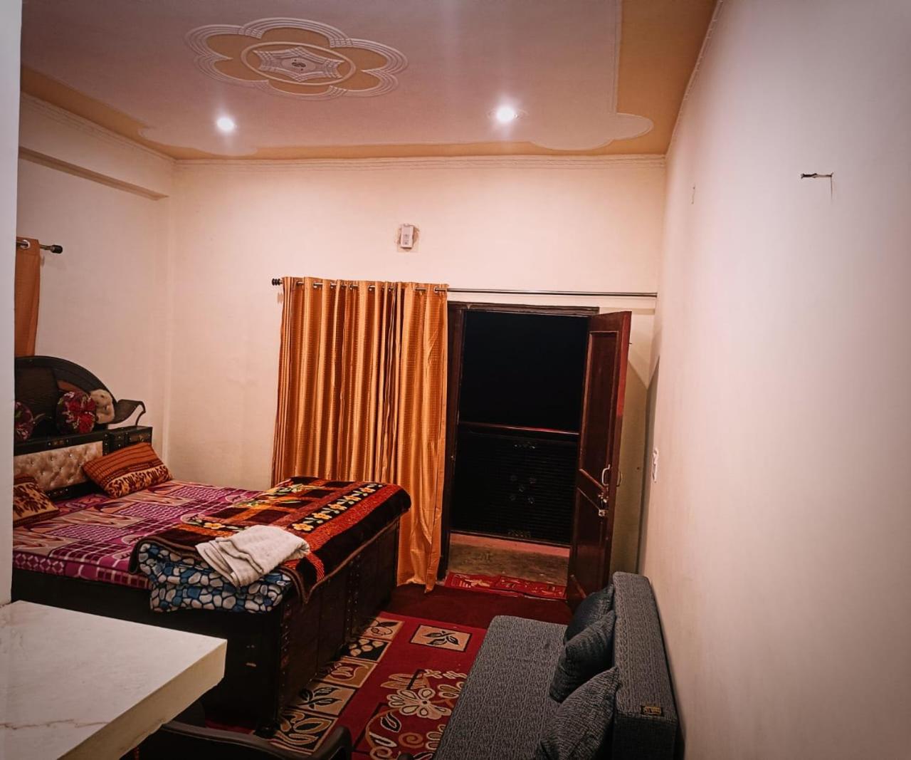 Double Room - Photo 1