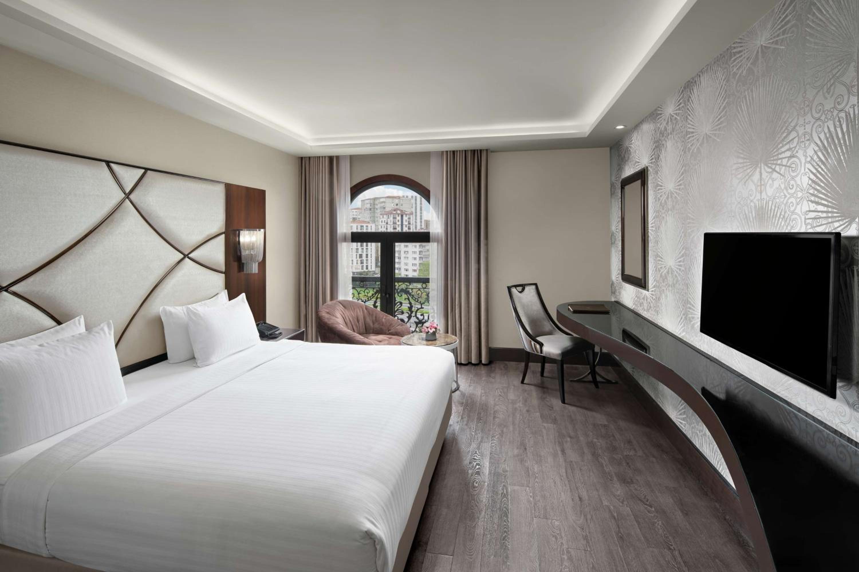 King Guest Room