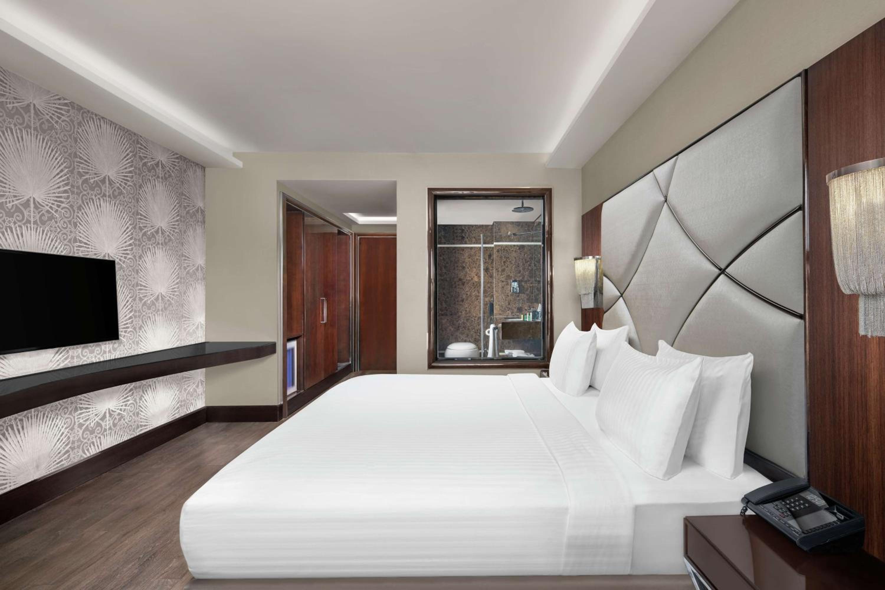 King Guest Room