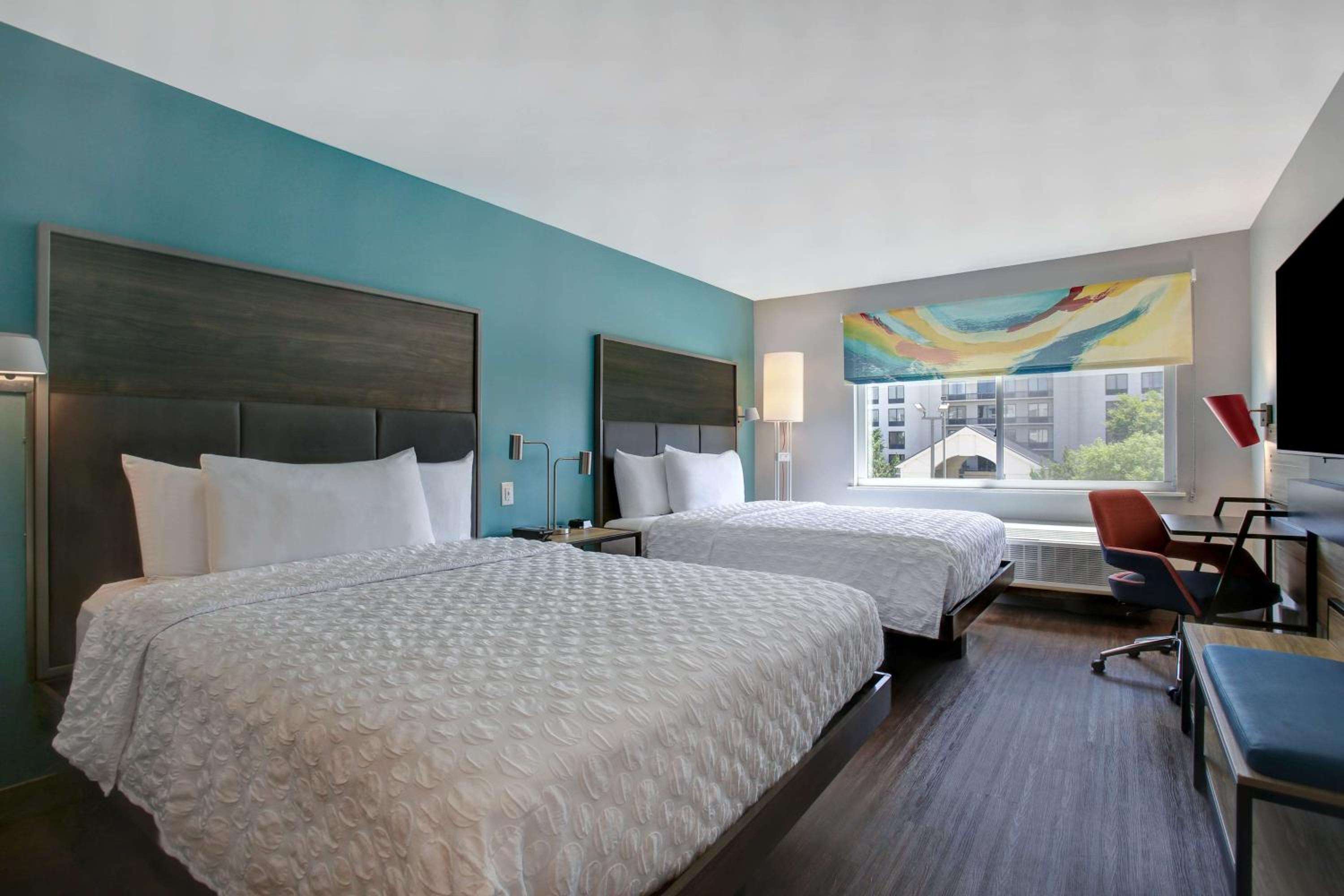 Queen Room with Two Queen Beds photo 1