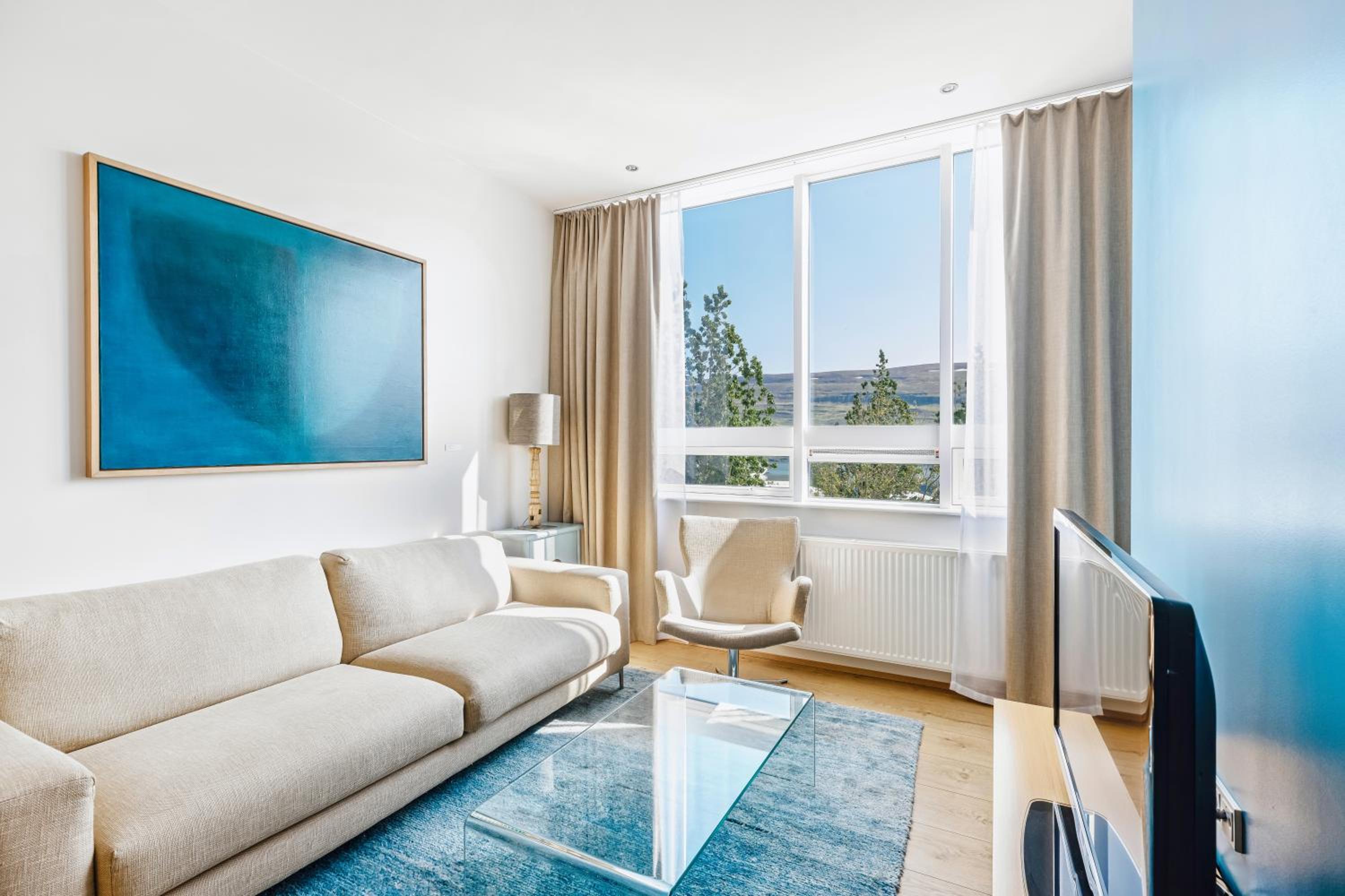 King Suite - Photo 2