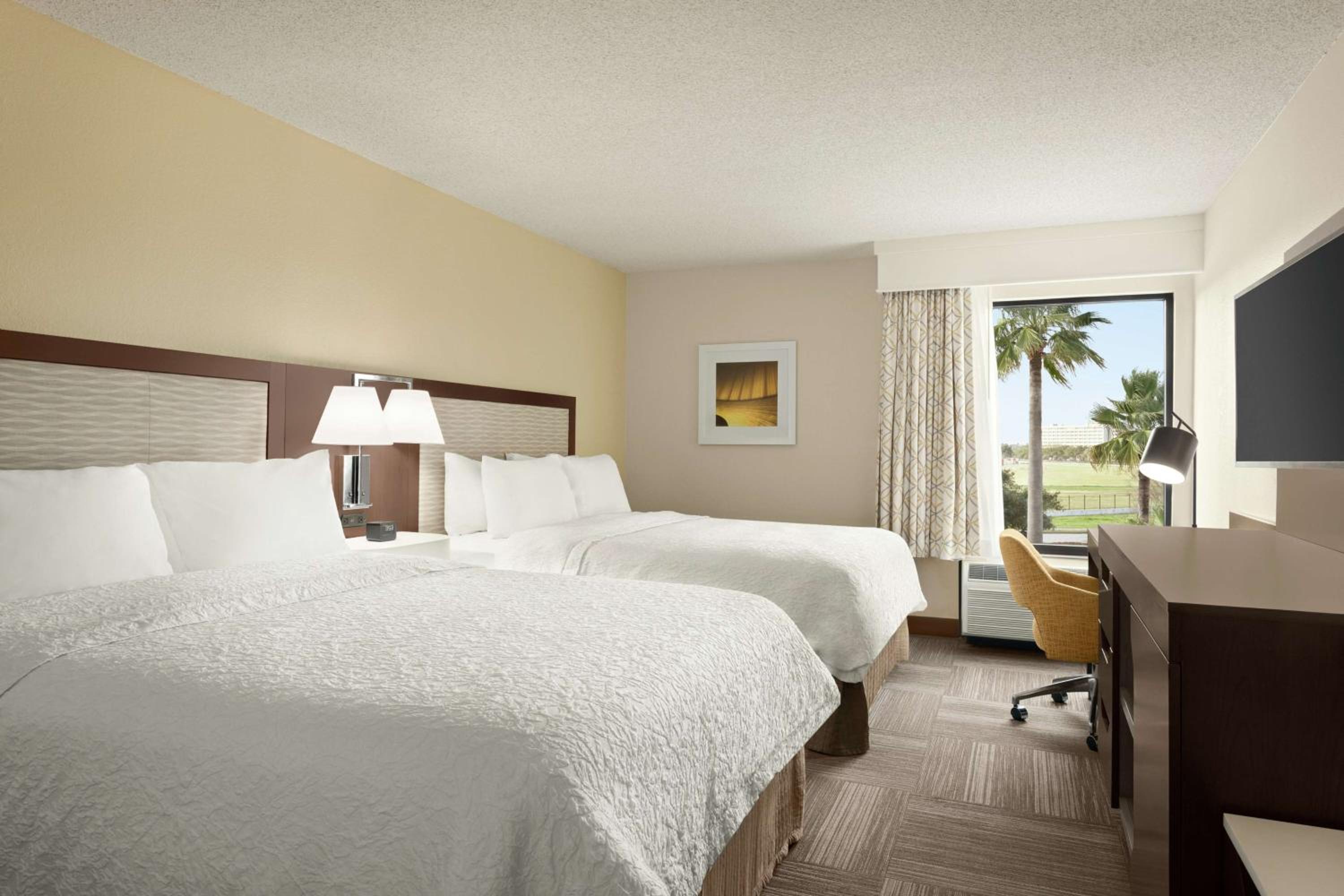 Queen Room with Two Queen Beds - Hearing Access/Non-Smoking