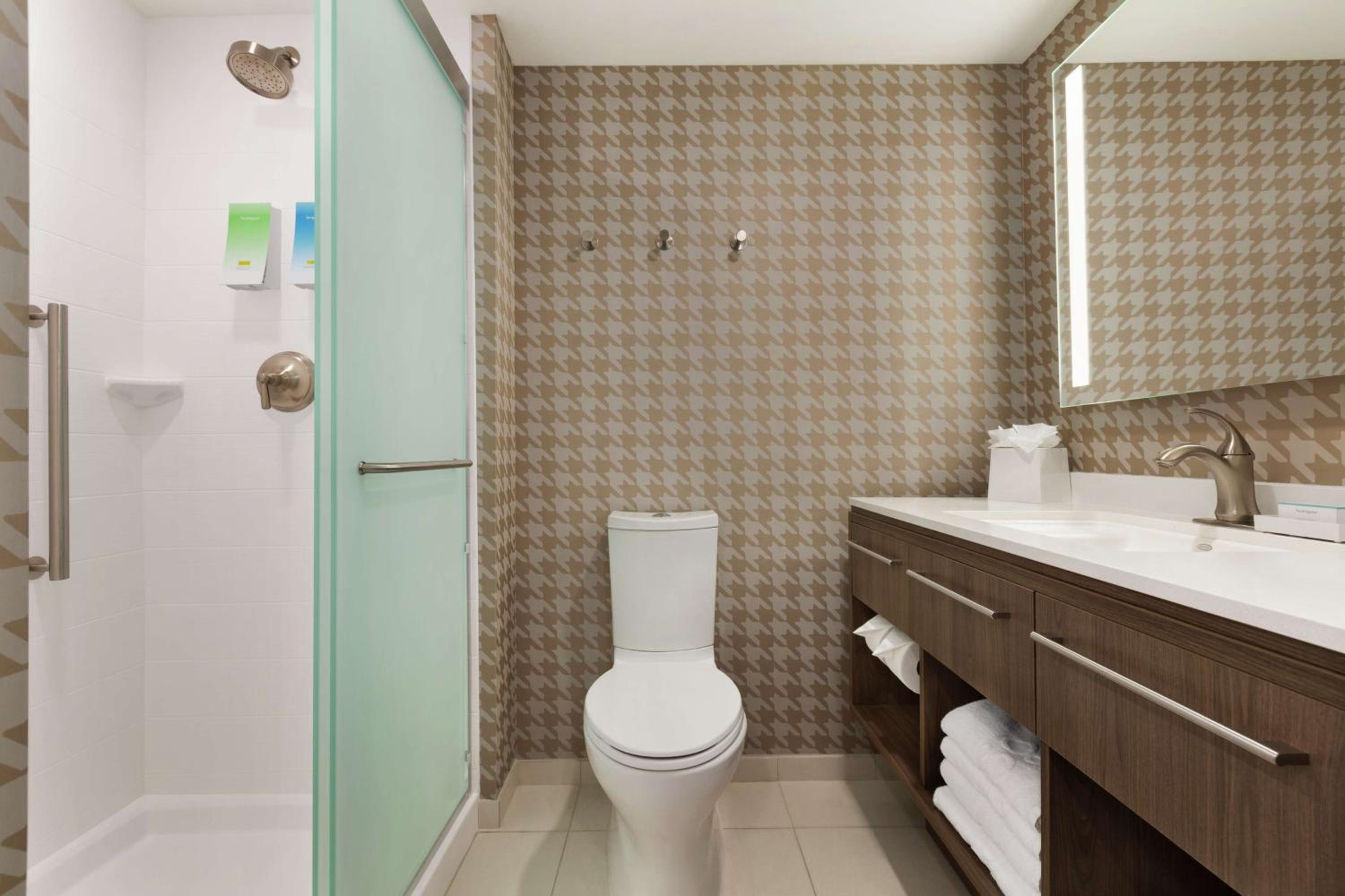 King Studio Suite - Non-Smoking - Photo 4