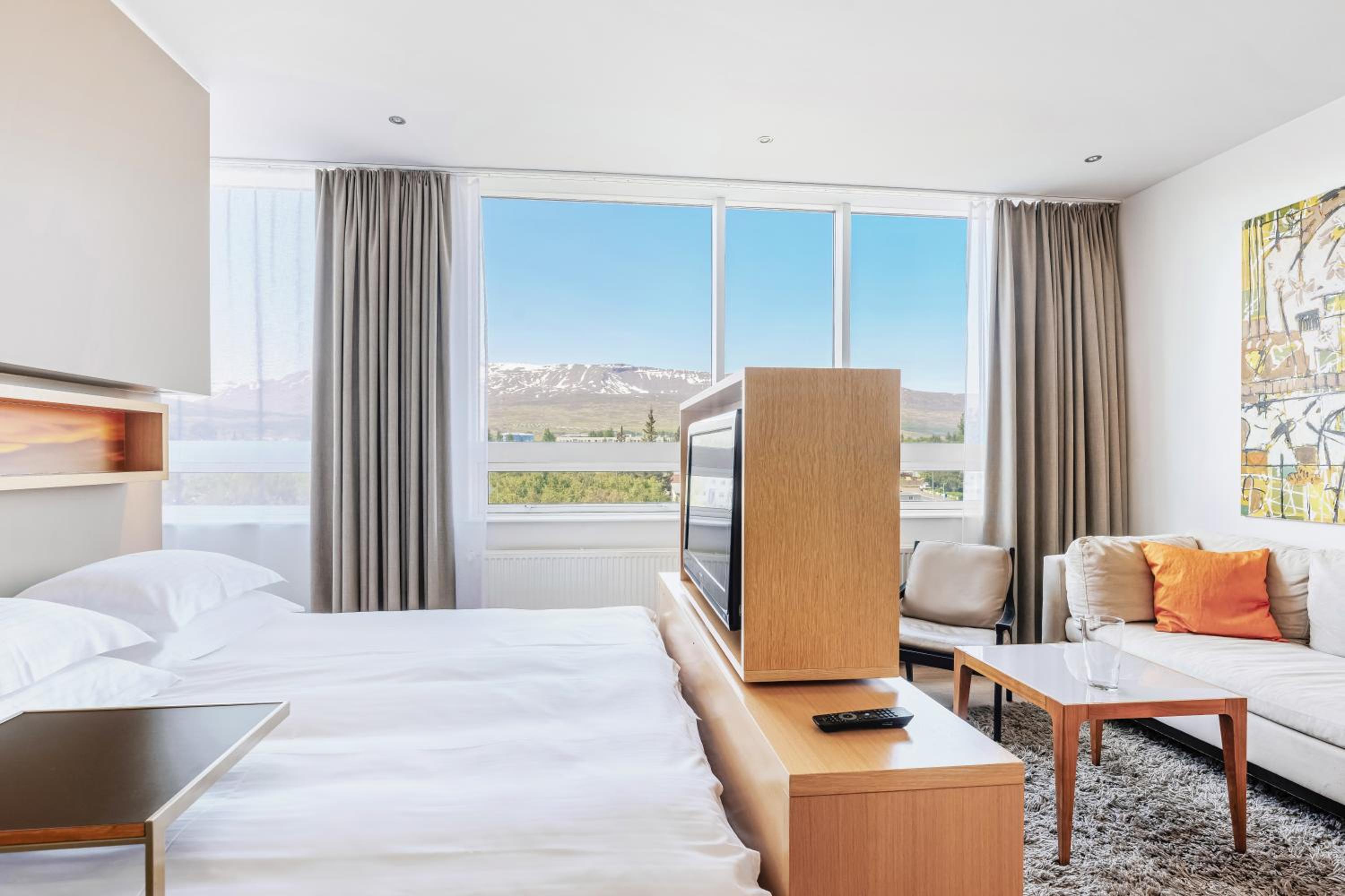 Deluxe King Room - Photo 3