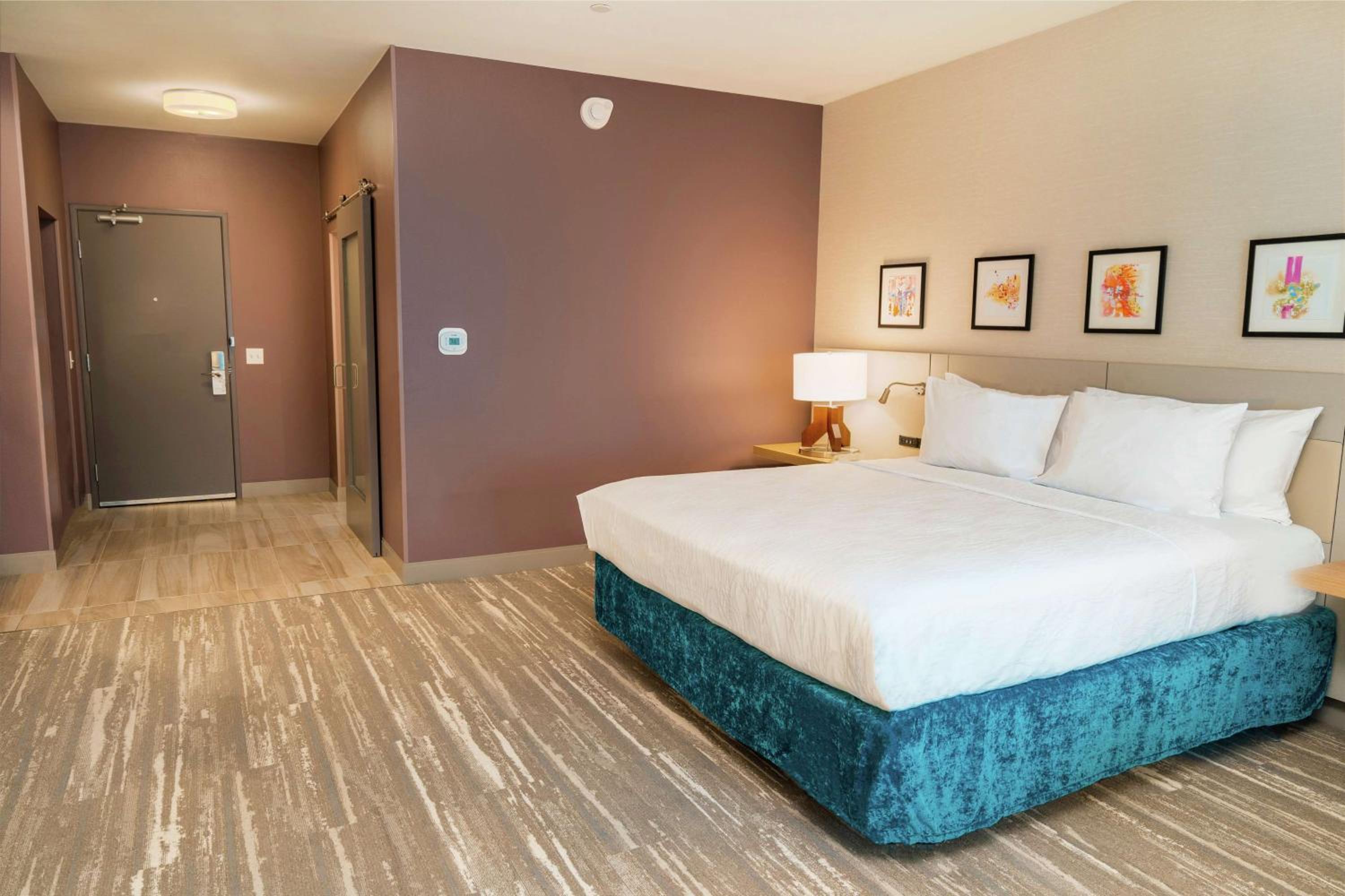 King Room - Hearing Access - Photo 2